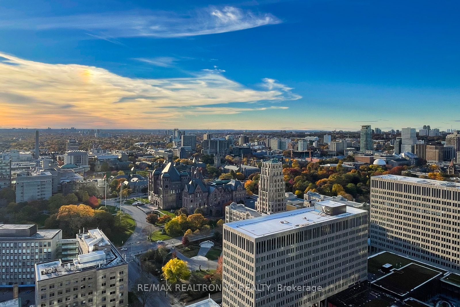 832 Bay St, #3210