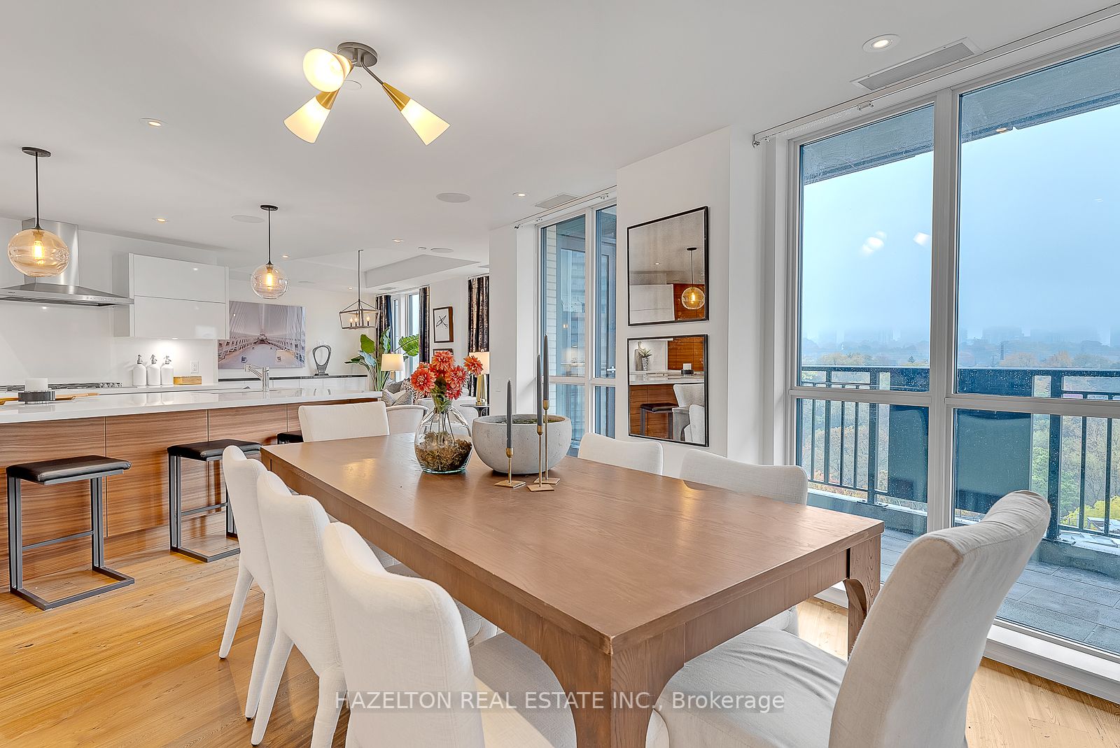 181 Davenport Rd, #702