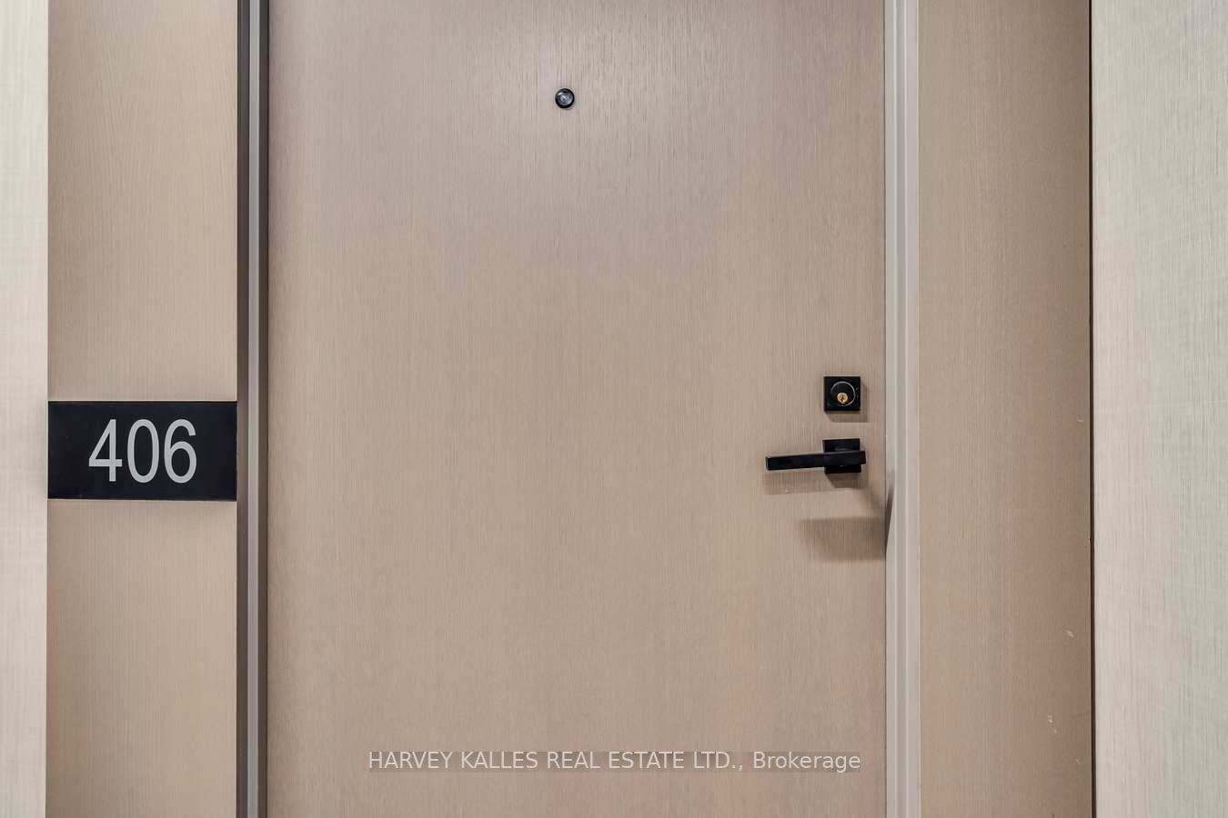 223 St Clair Ave W, #406