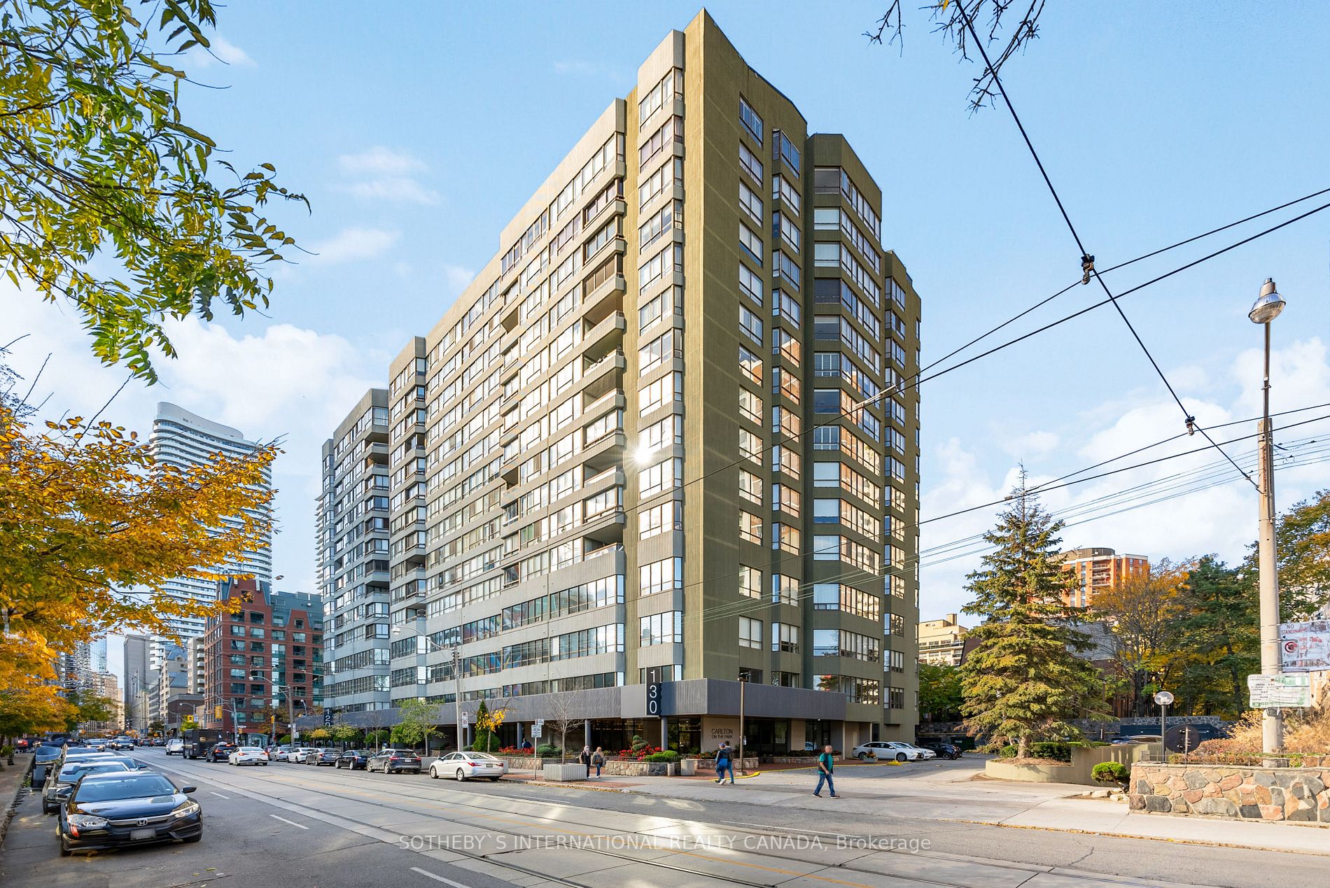 130 Carlton St, #Ph8
