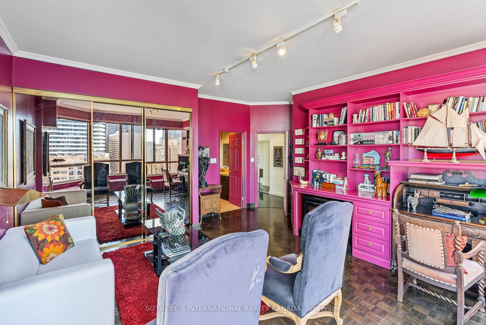 130 Carlton St, #Ph8