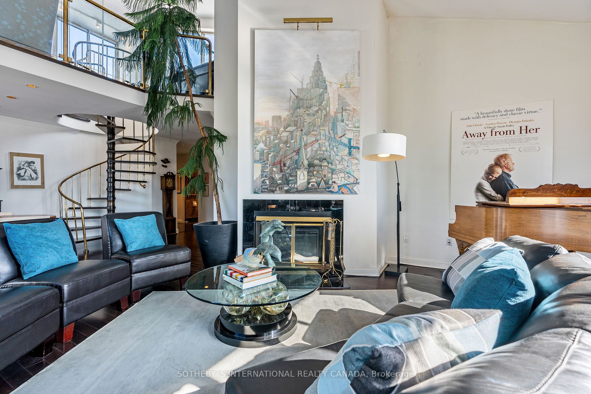 130 Carlton St, #Ph8