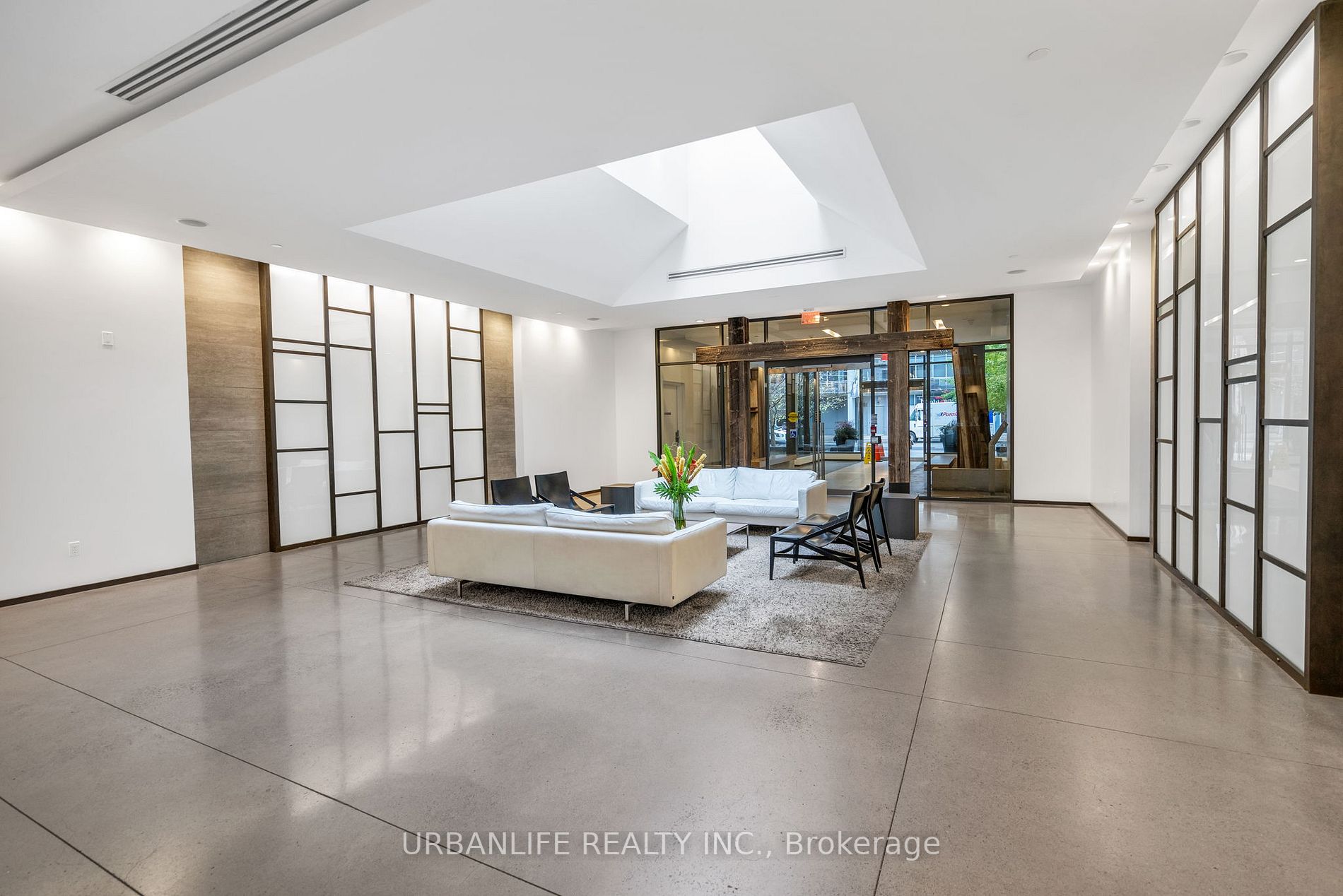 1030 King Street W, #1046