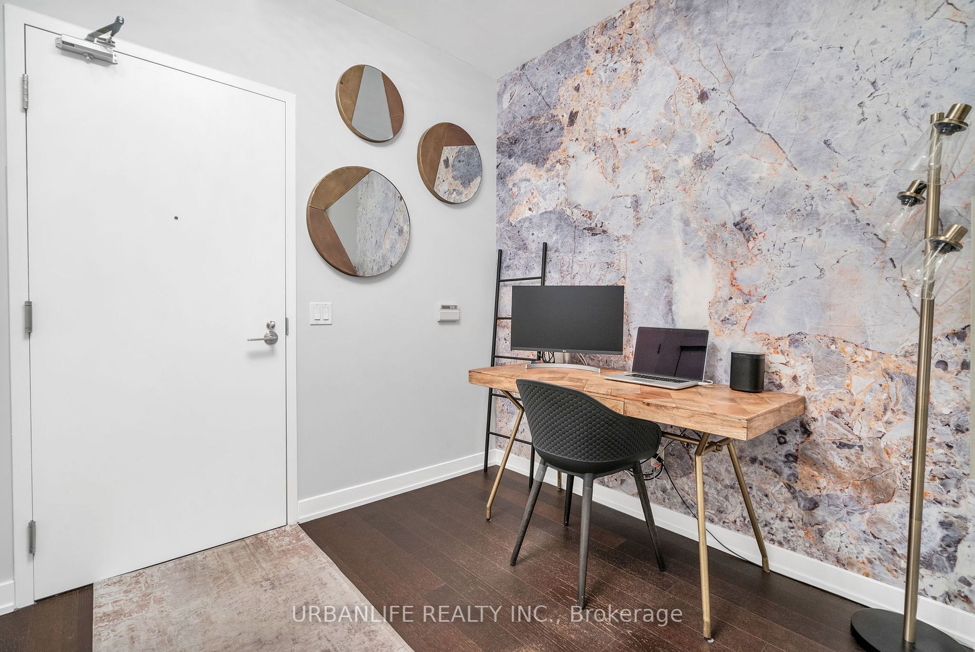 1030 King Street W, #1046