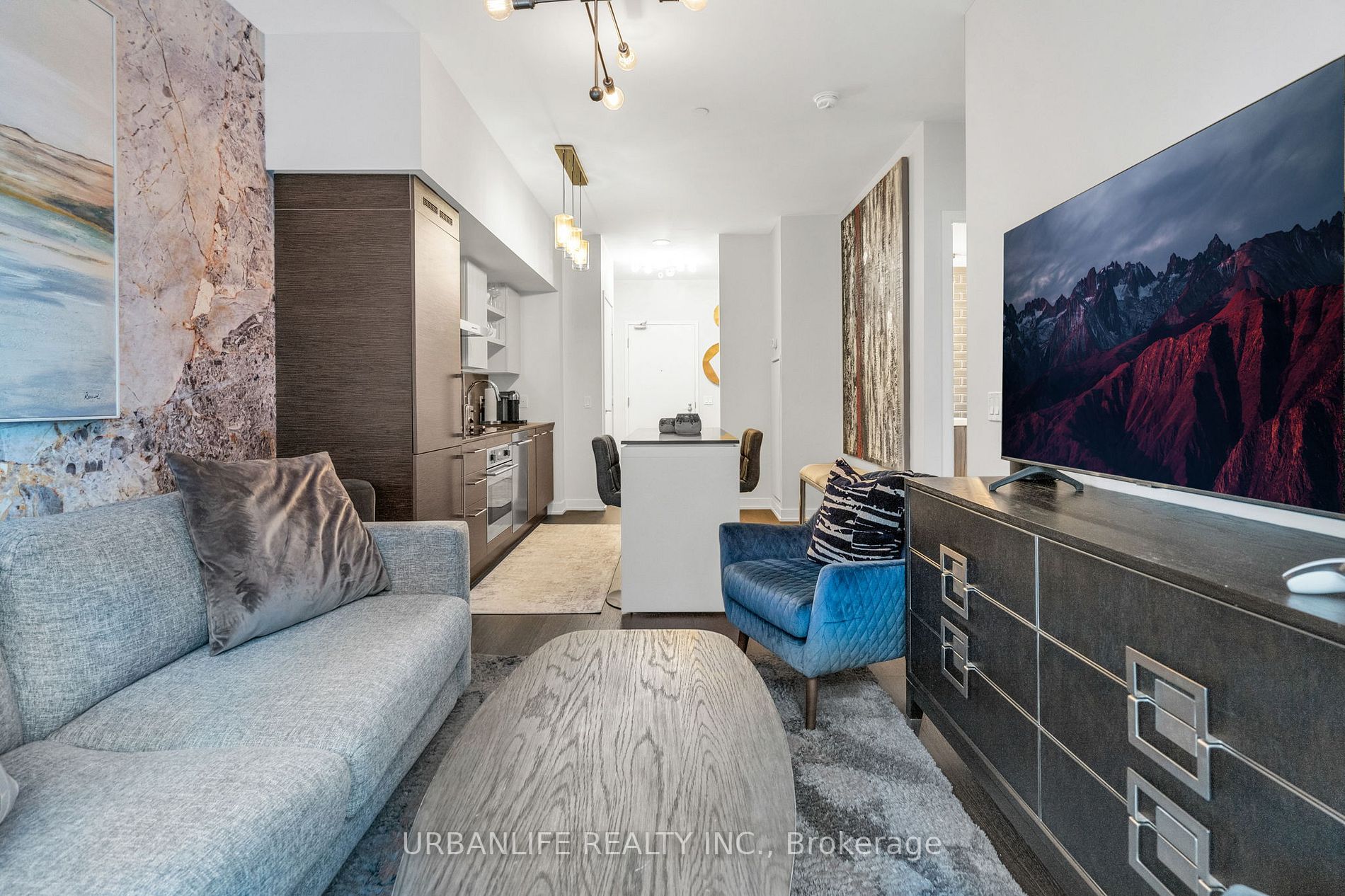 1030 King Street W, #1046