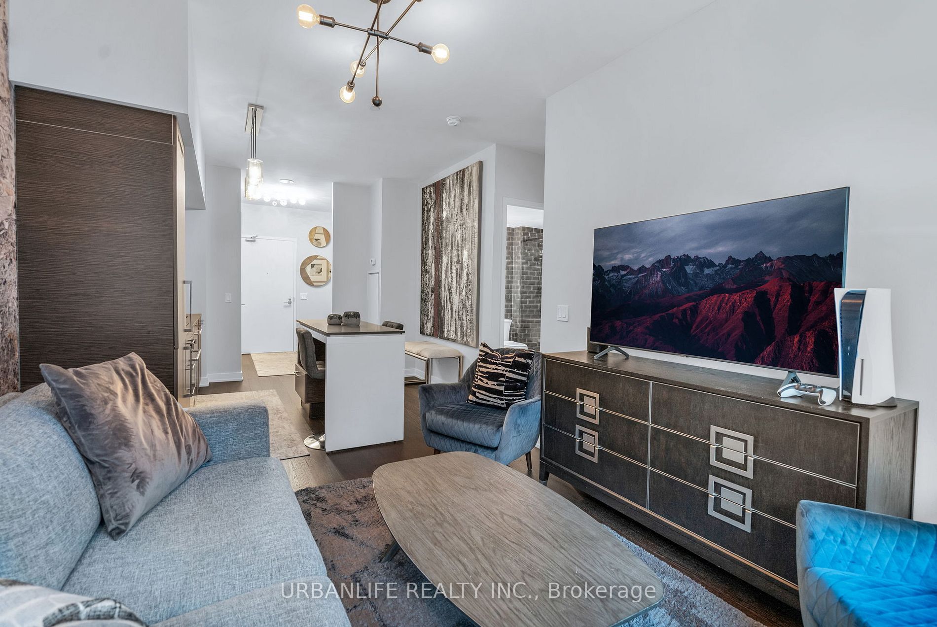 1030 King Street W, #1046