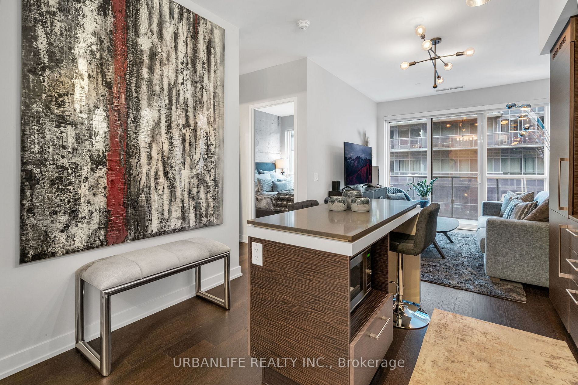 1030 King Street W, #1046