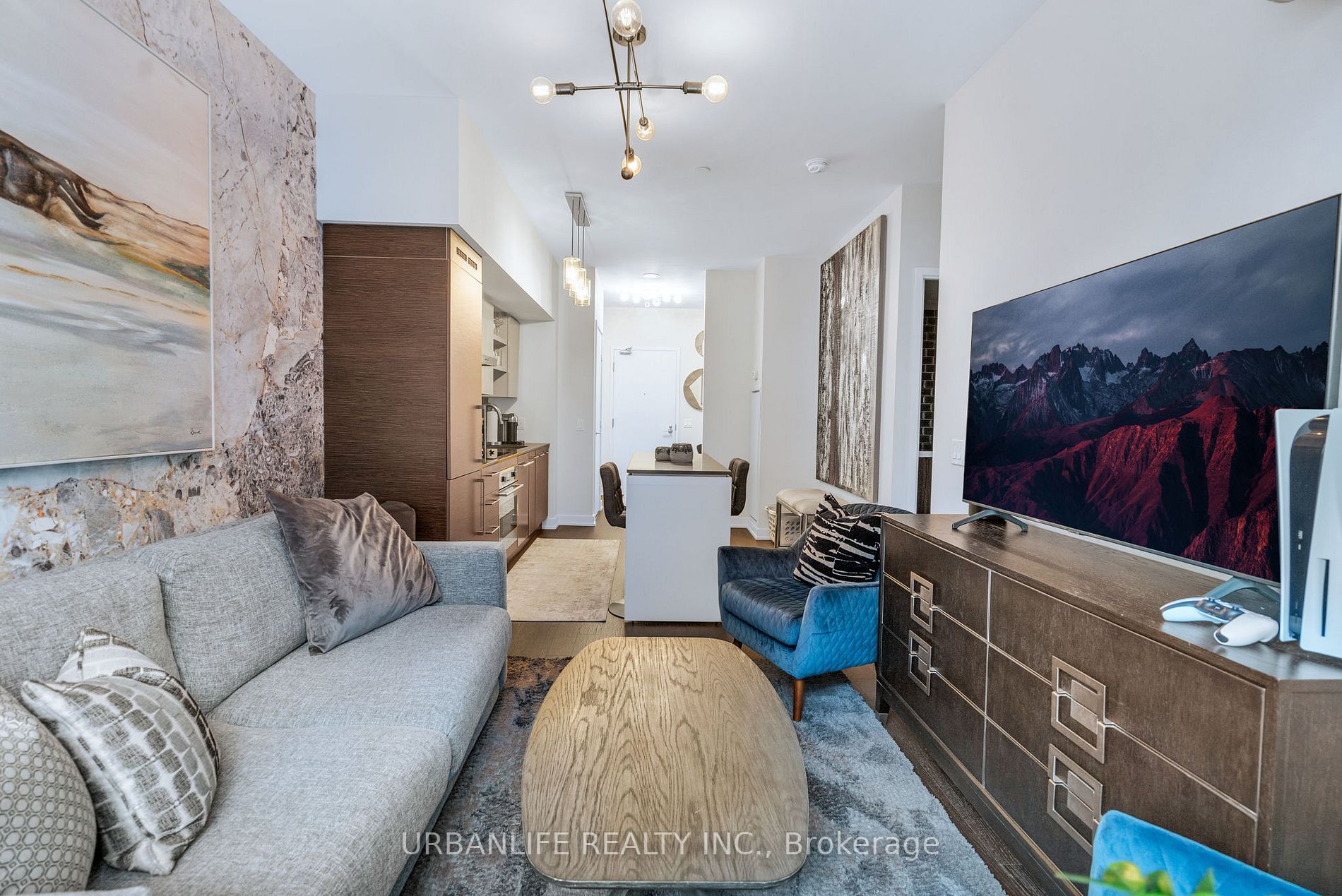 1030 King Street W, #1046