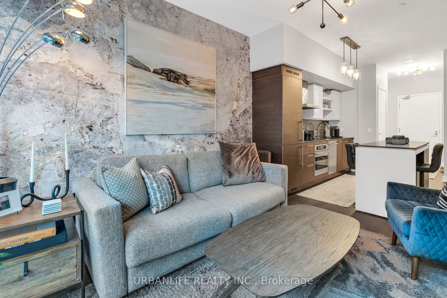 1030 King Street W, #1046