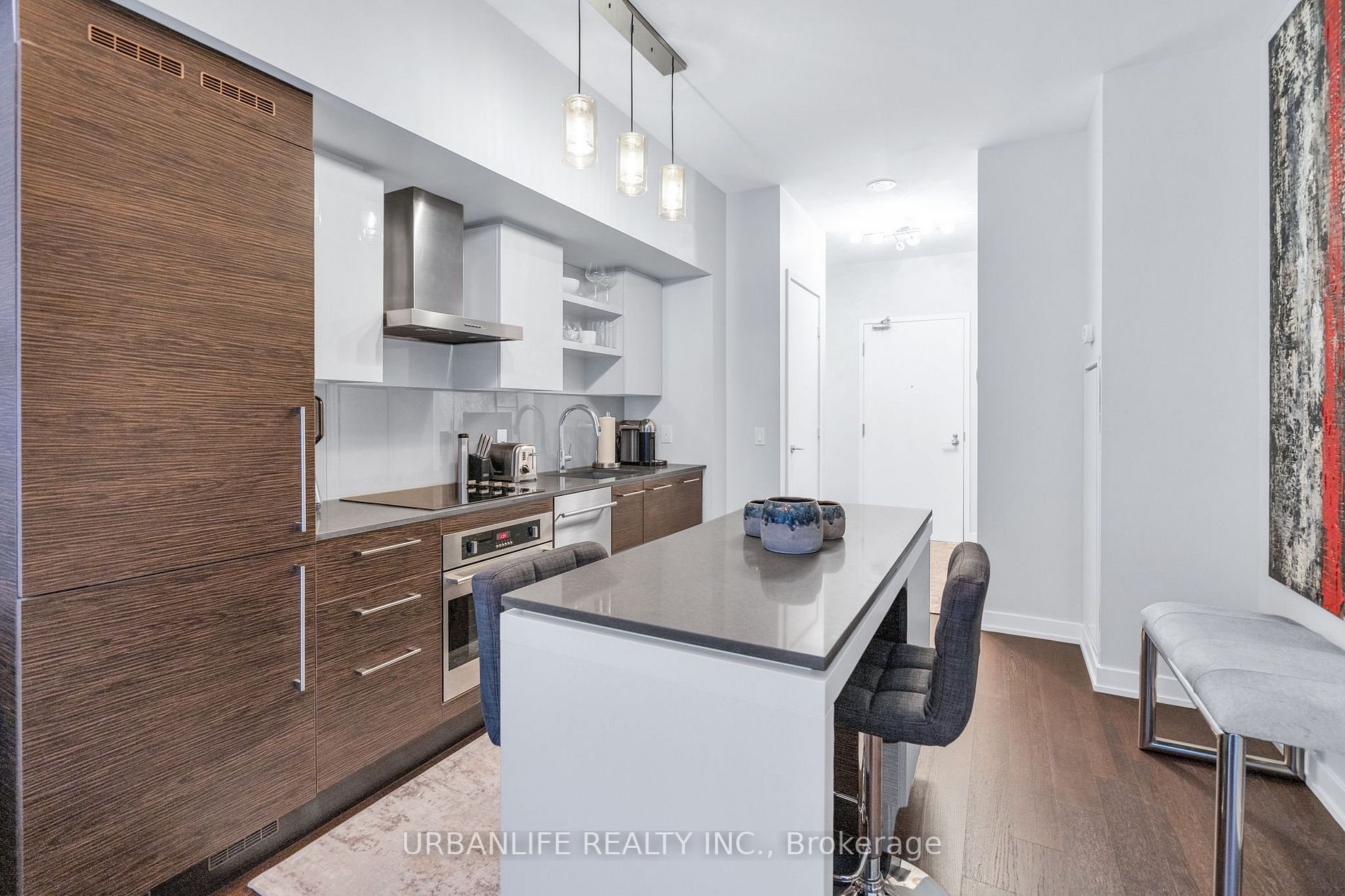1030 King Street W, #1046