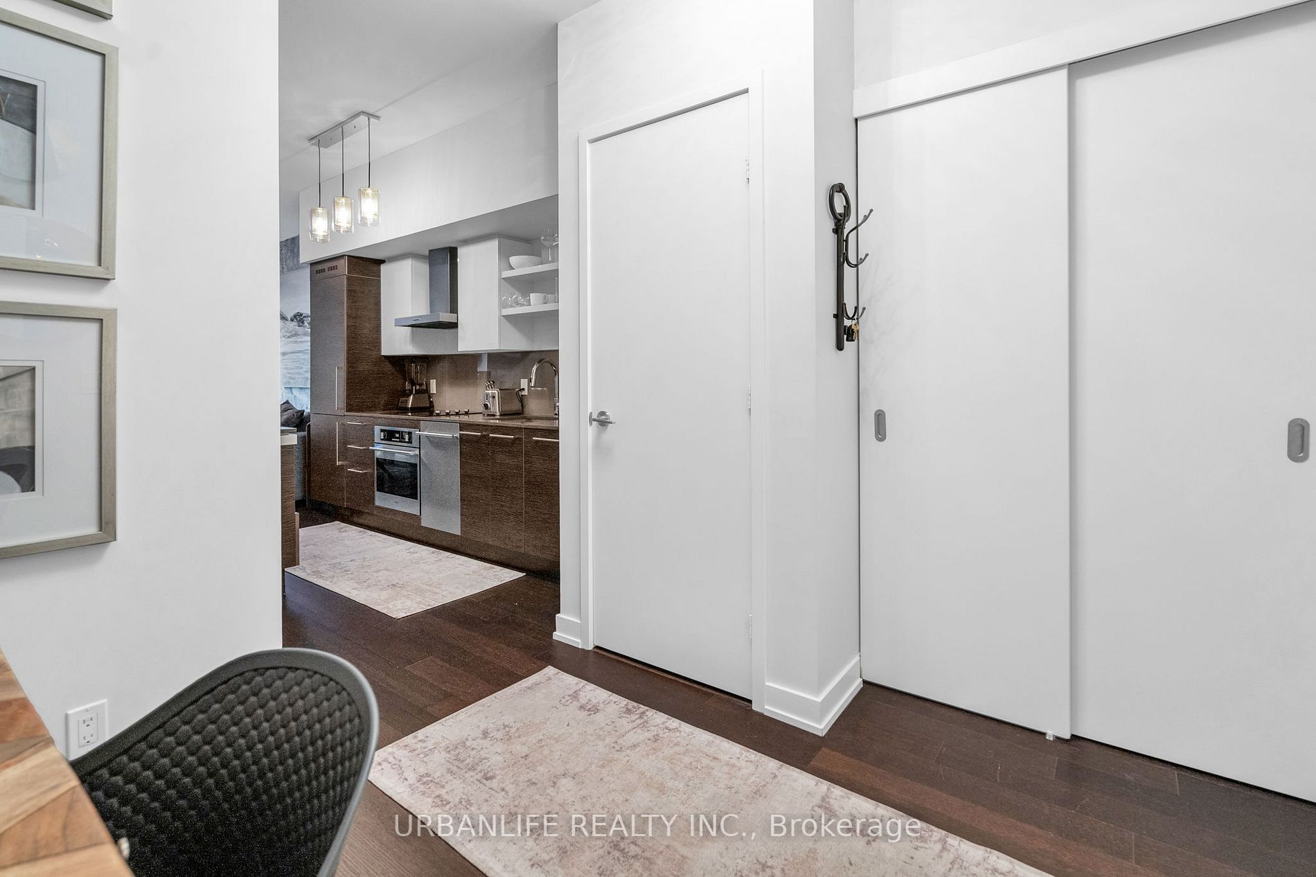 1030 King Street W, #1046