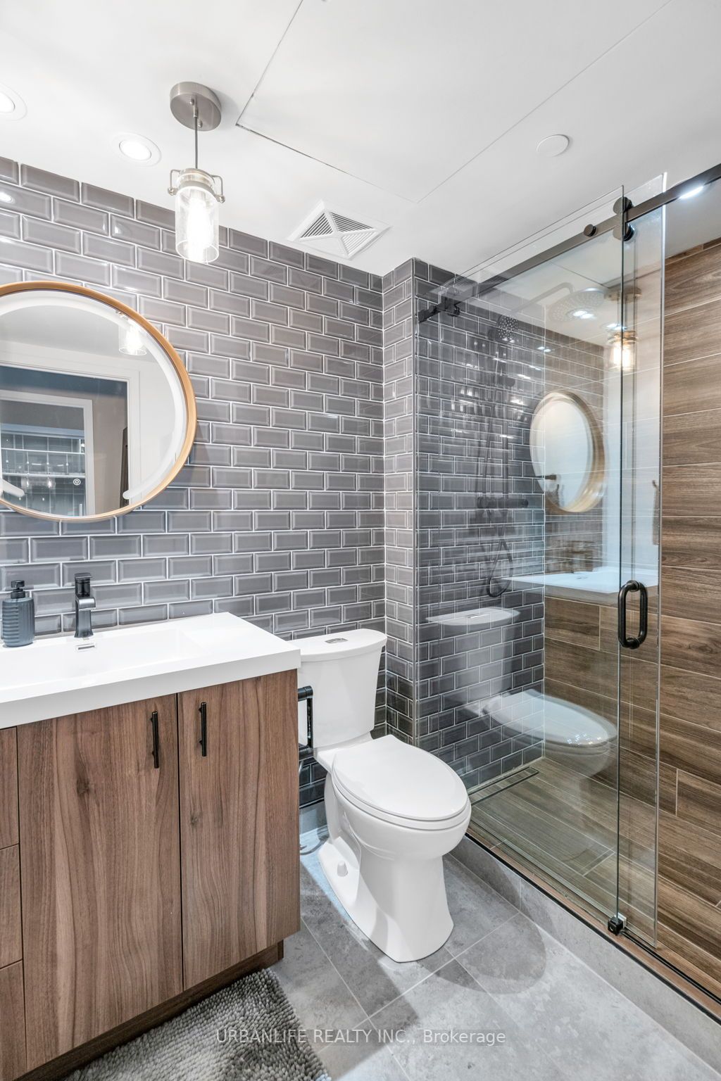 1030 King Street W, #1046