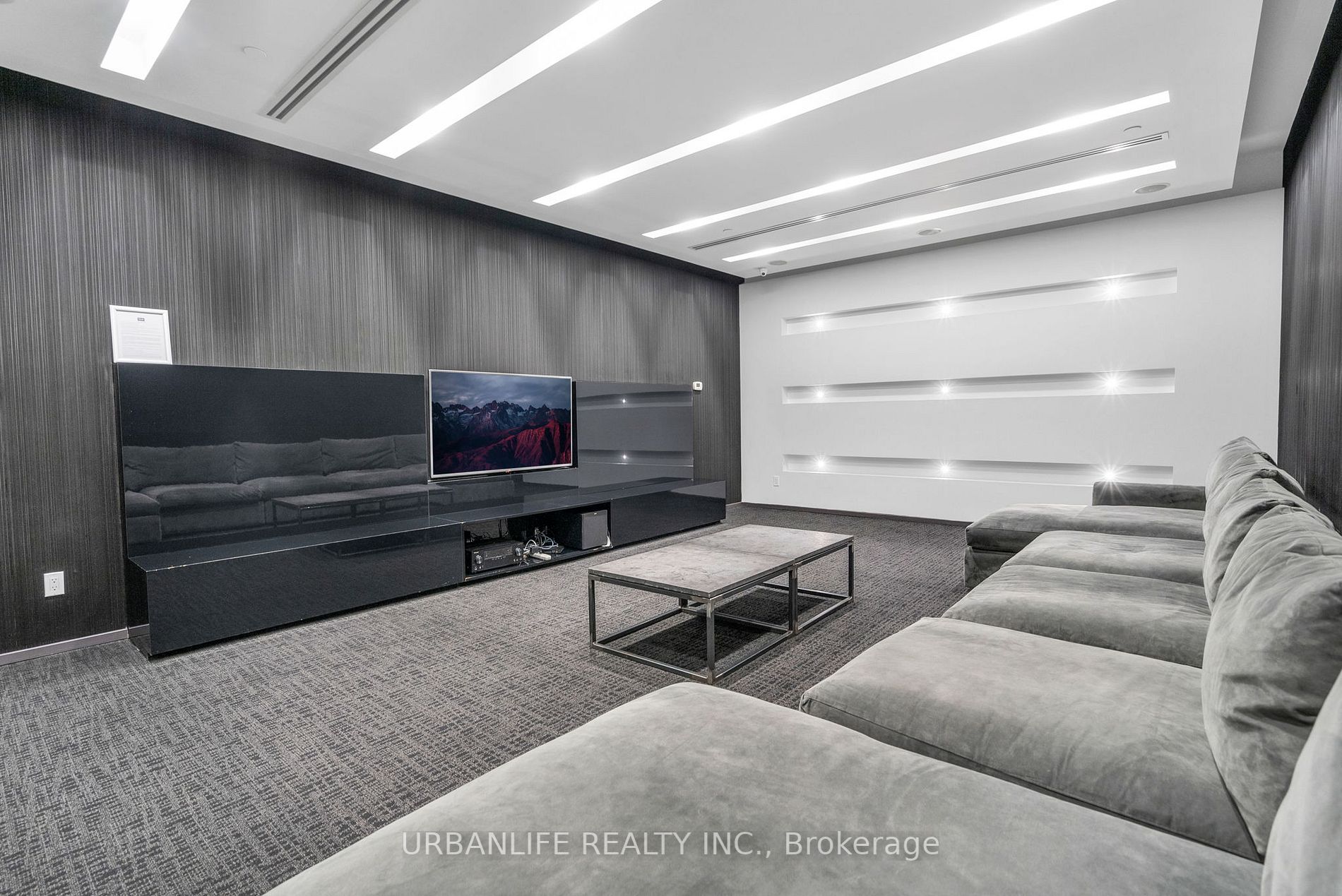 1030 King Street W, #1046