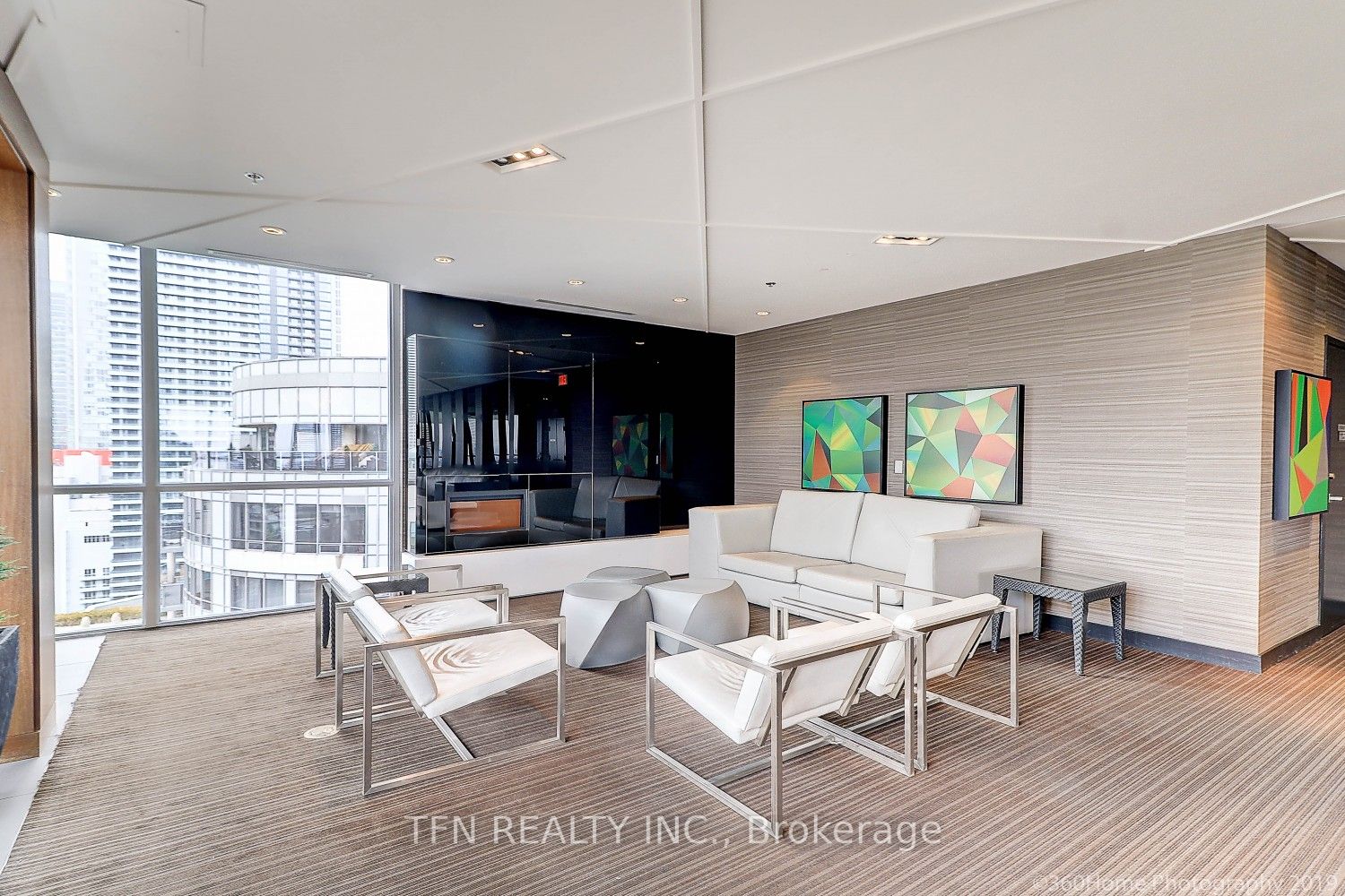 352 Front St W, #1415