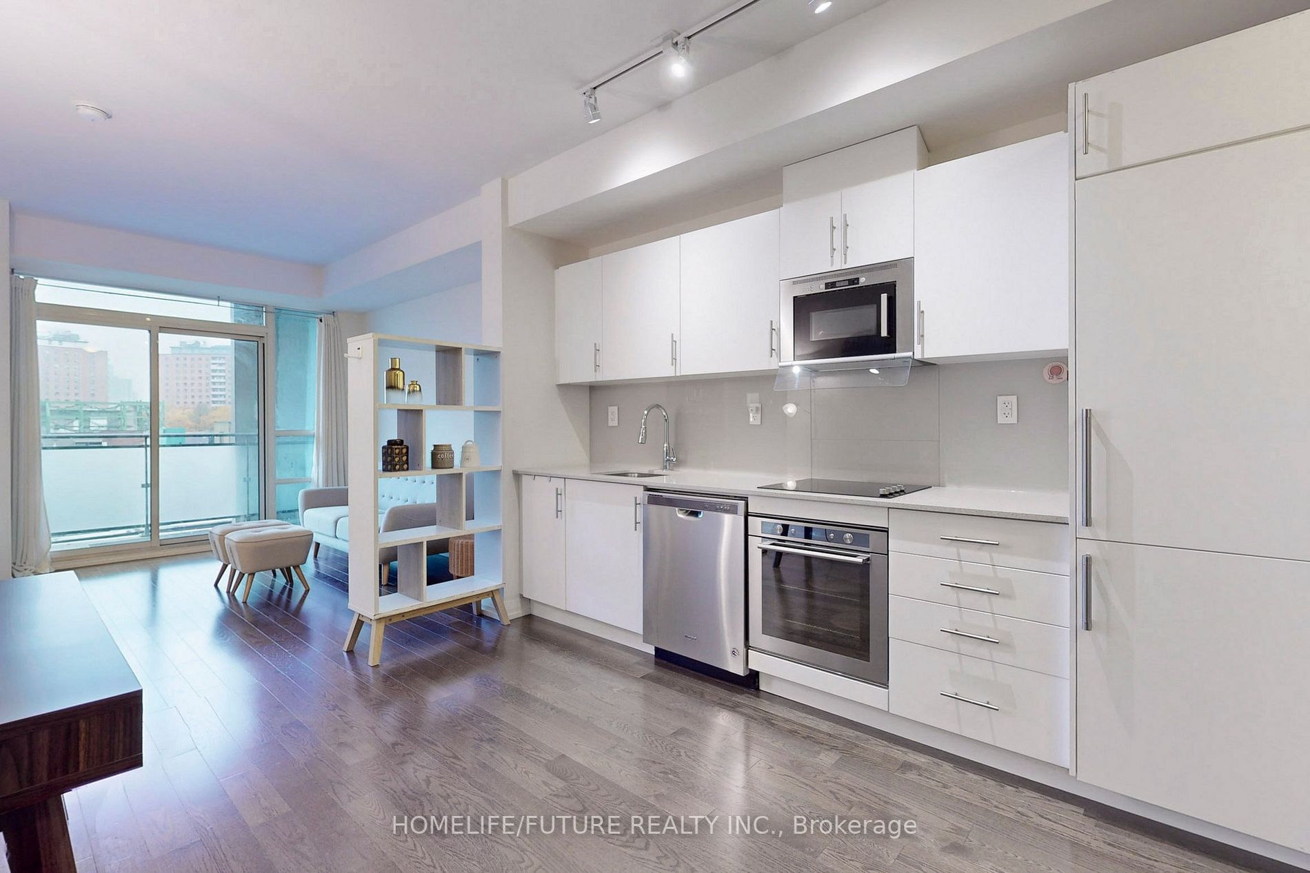 460 Adelaide St E, #729