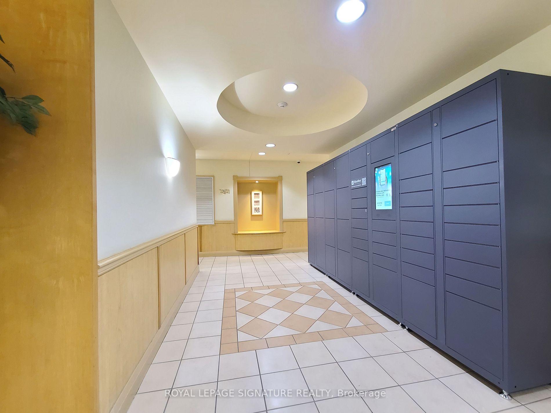 650 Lawrence Ave W, #238