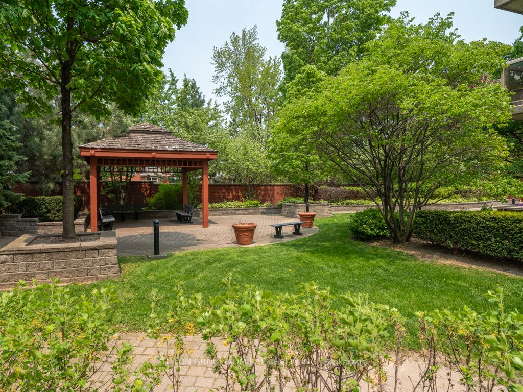 800 Sheppard Ave W, #Ph01