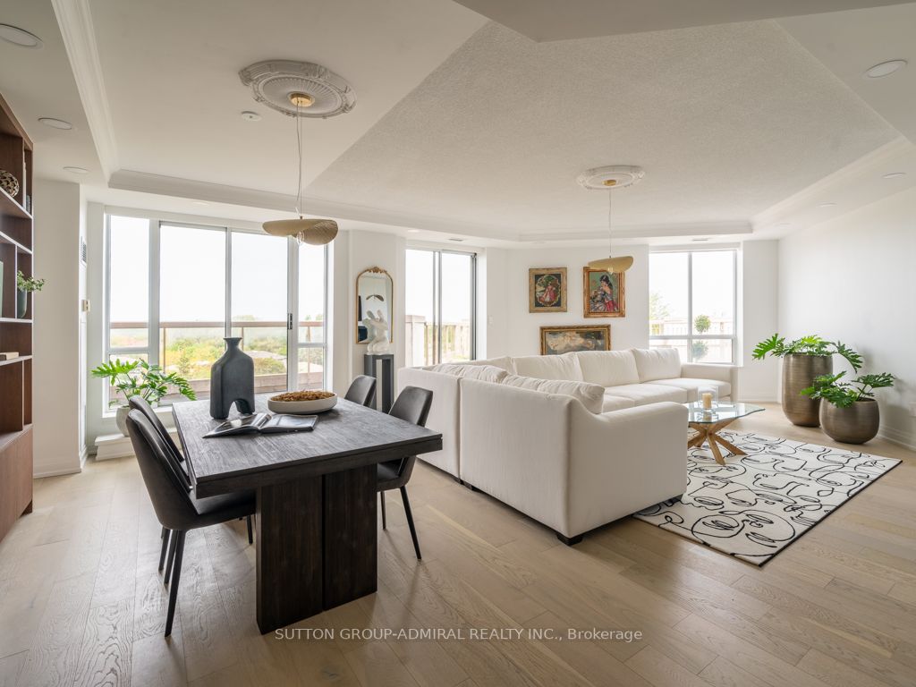 800 Sheppard Ave W, #Ph01