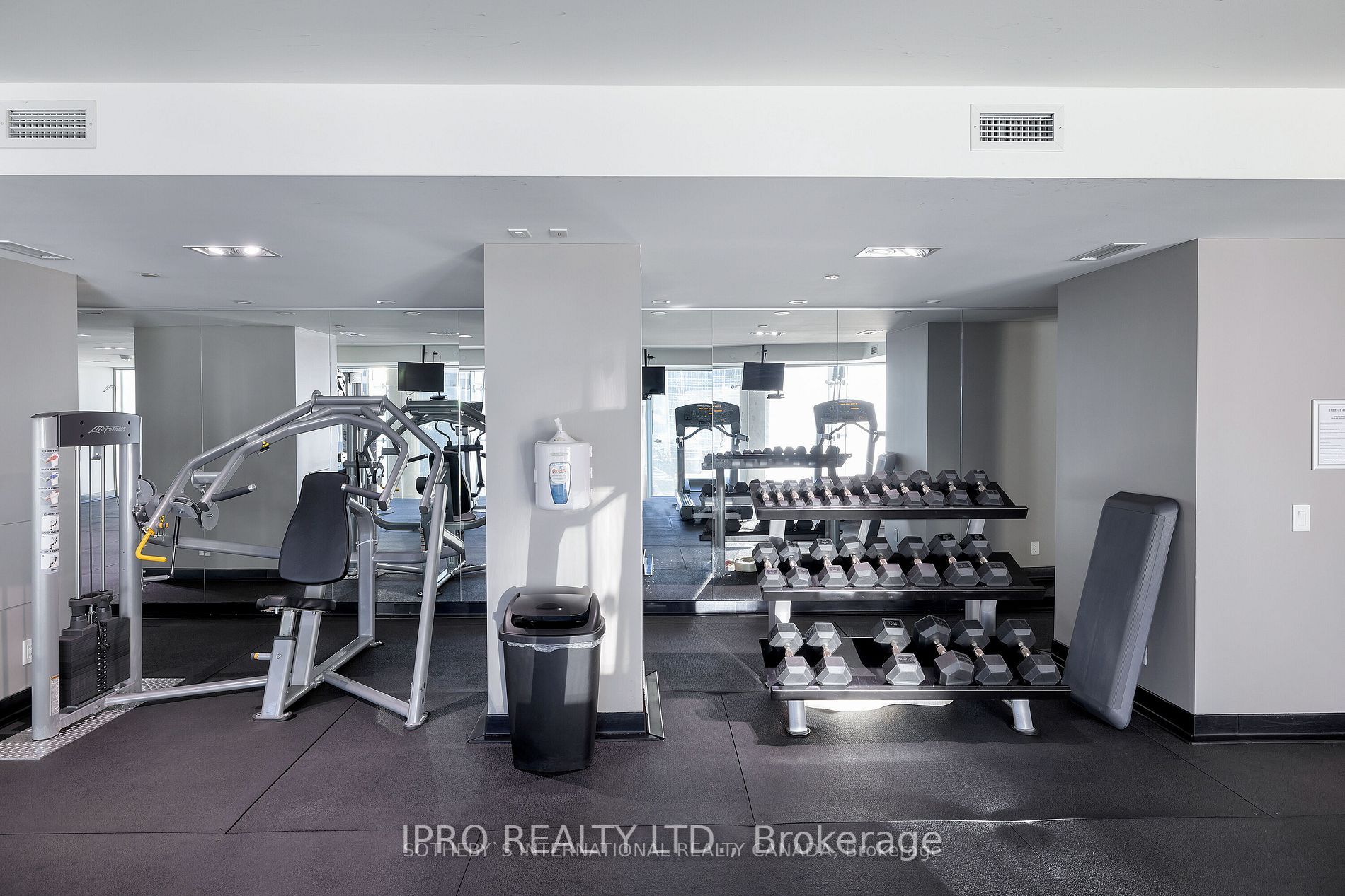224 King Street W, #501