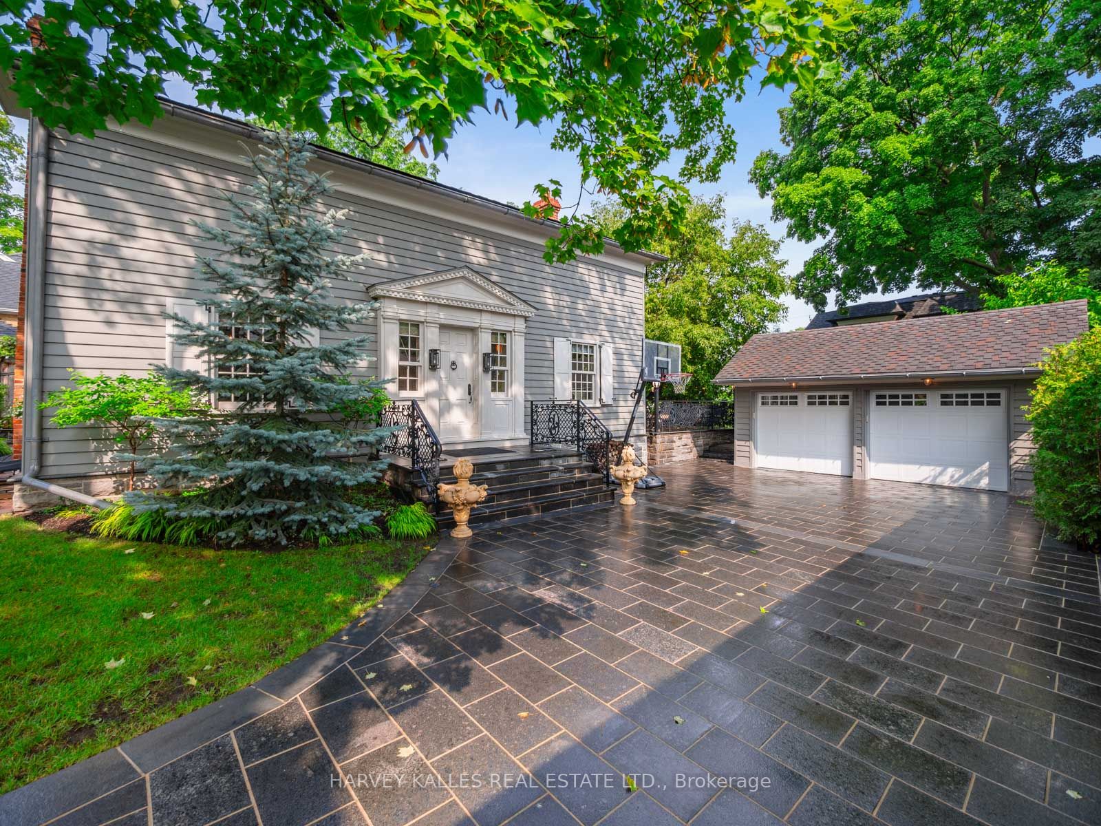 90 Burndale Ave