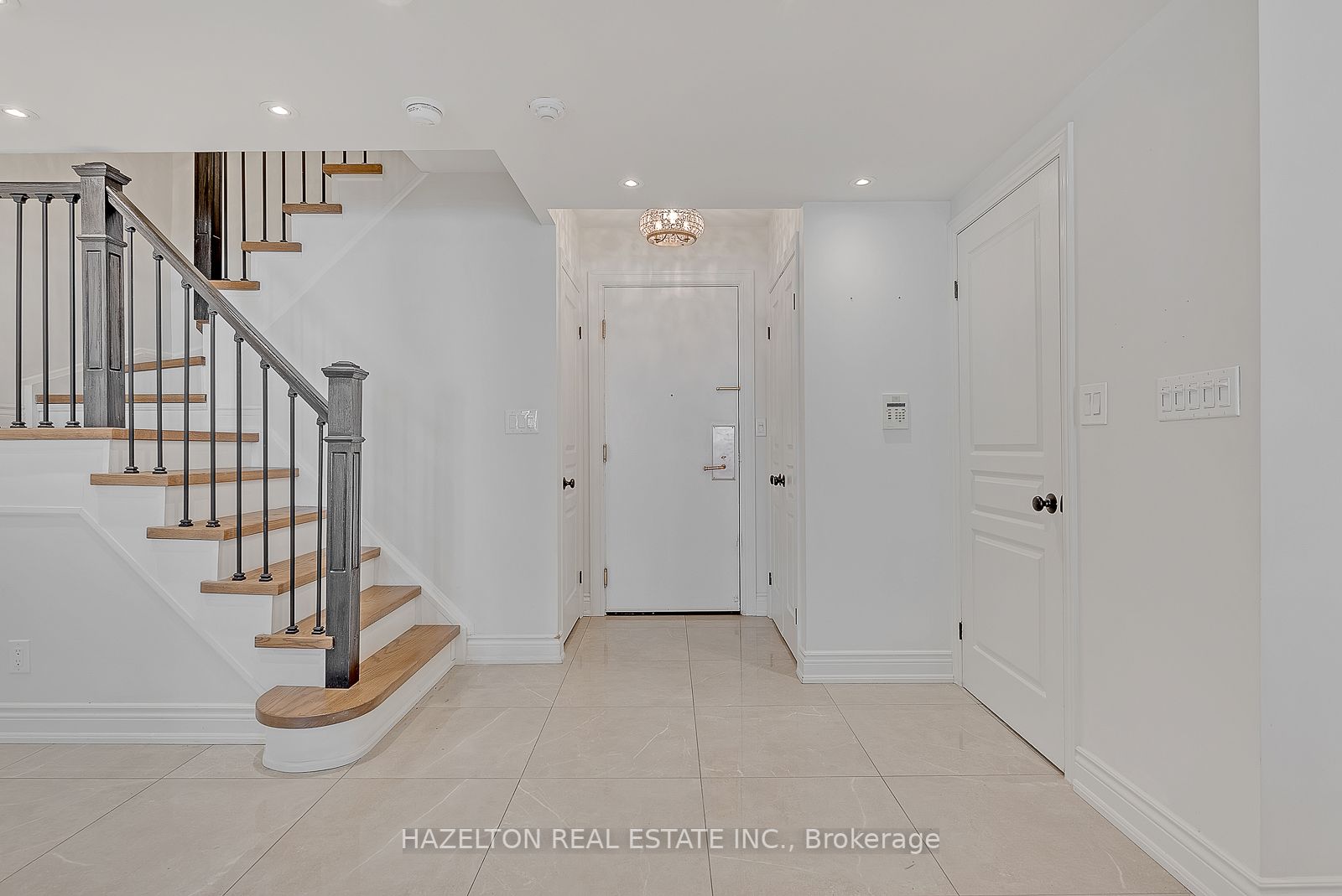 102 Bloor St W, #Ph6