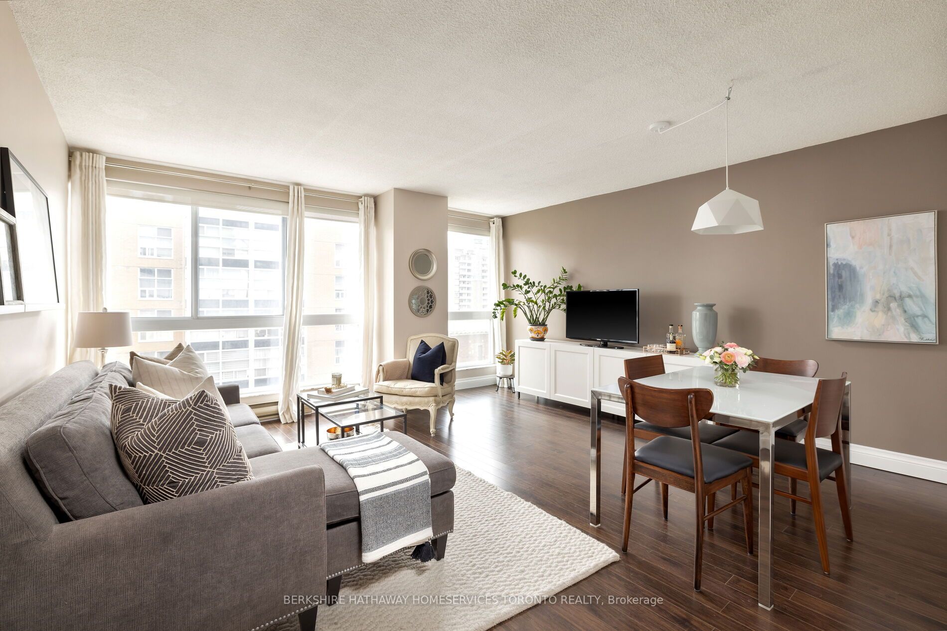7 Broadway Ave, #503