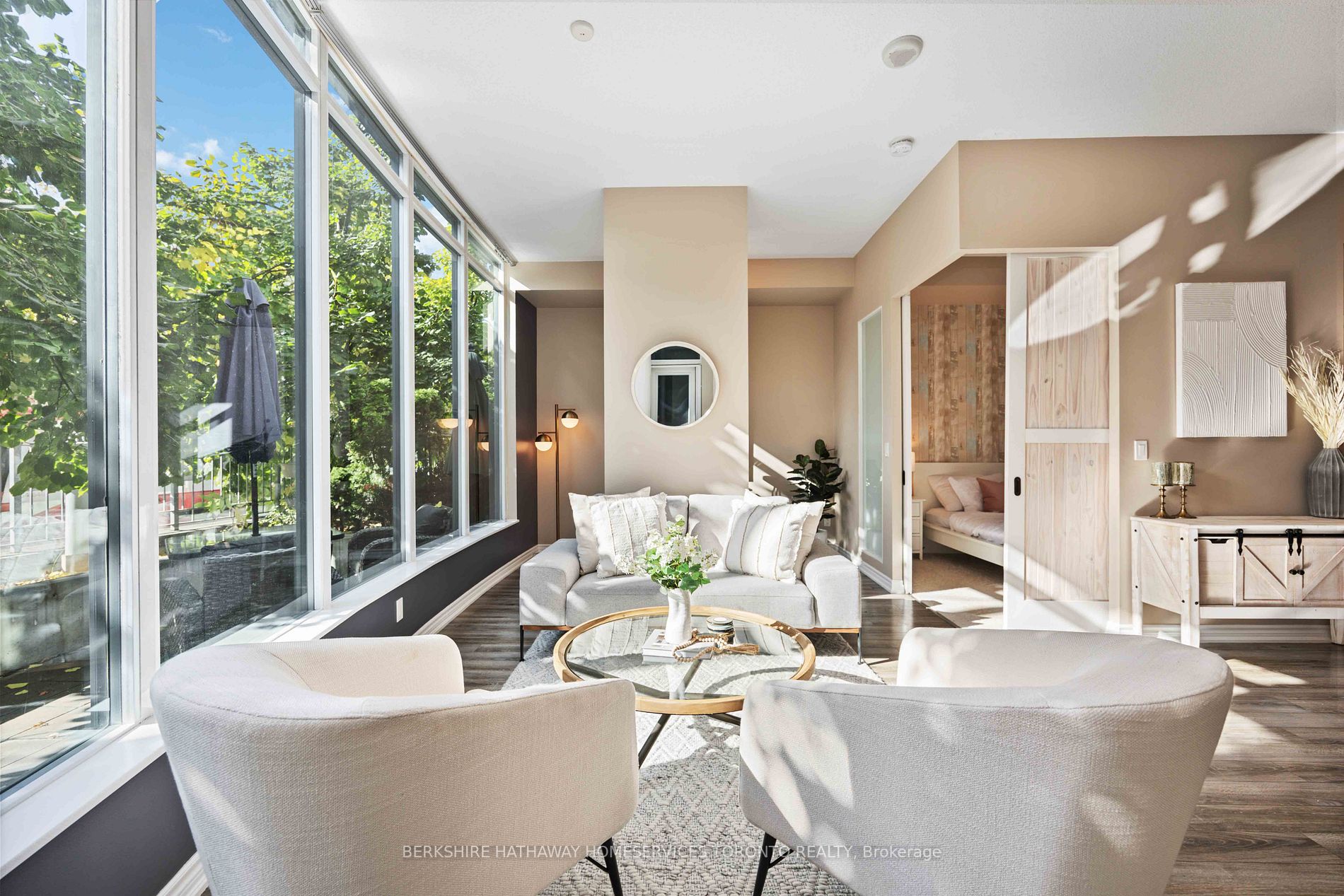 215 Fort York Blvd, #107