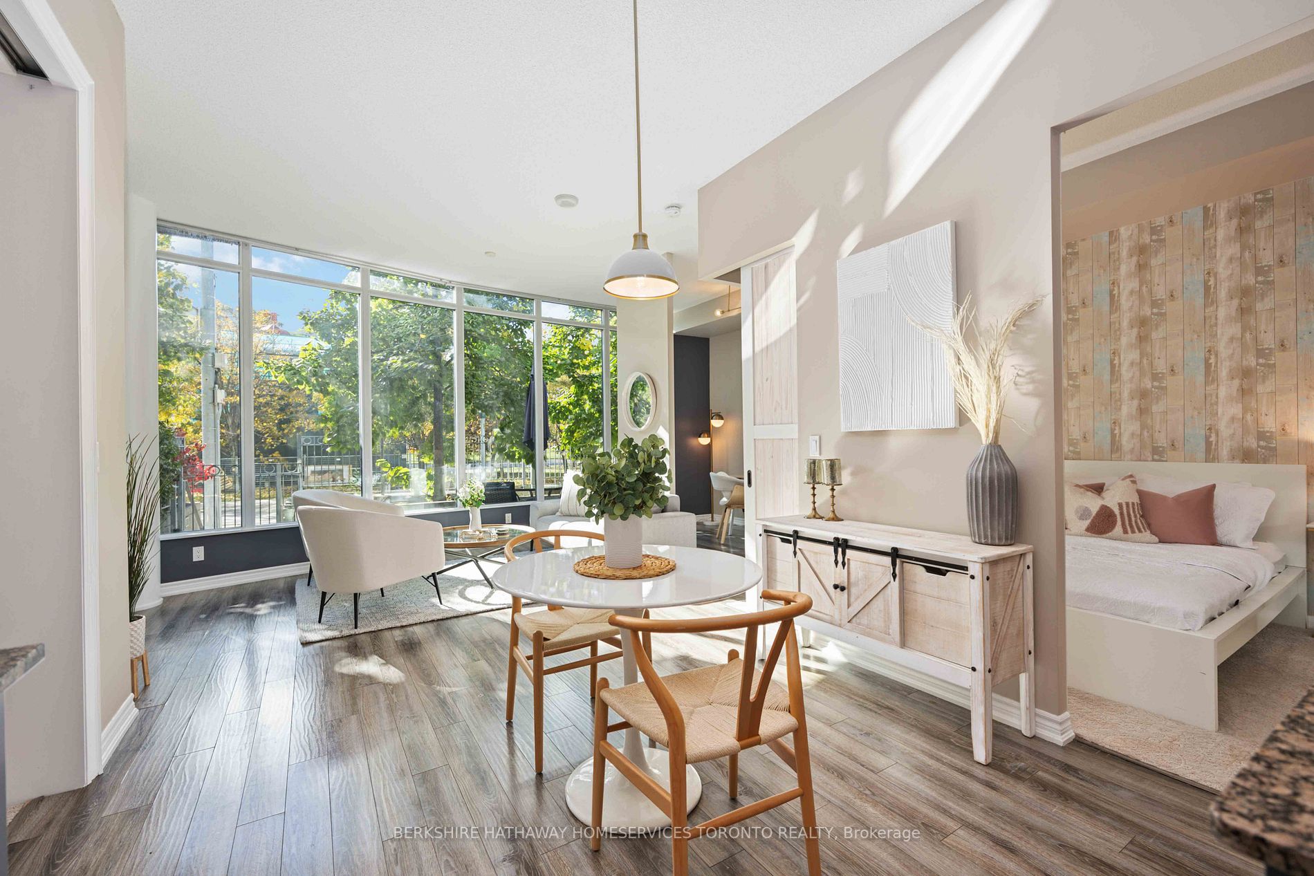 215 Fort York Blvd, #107