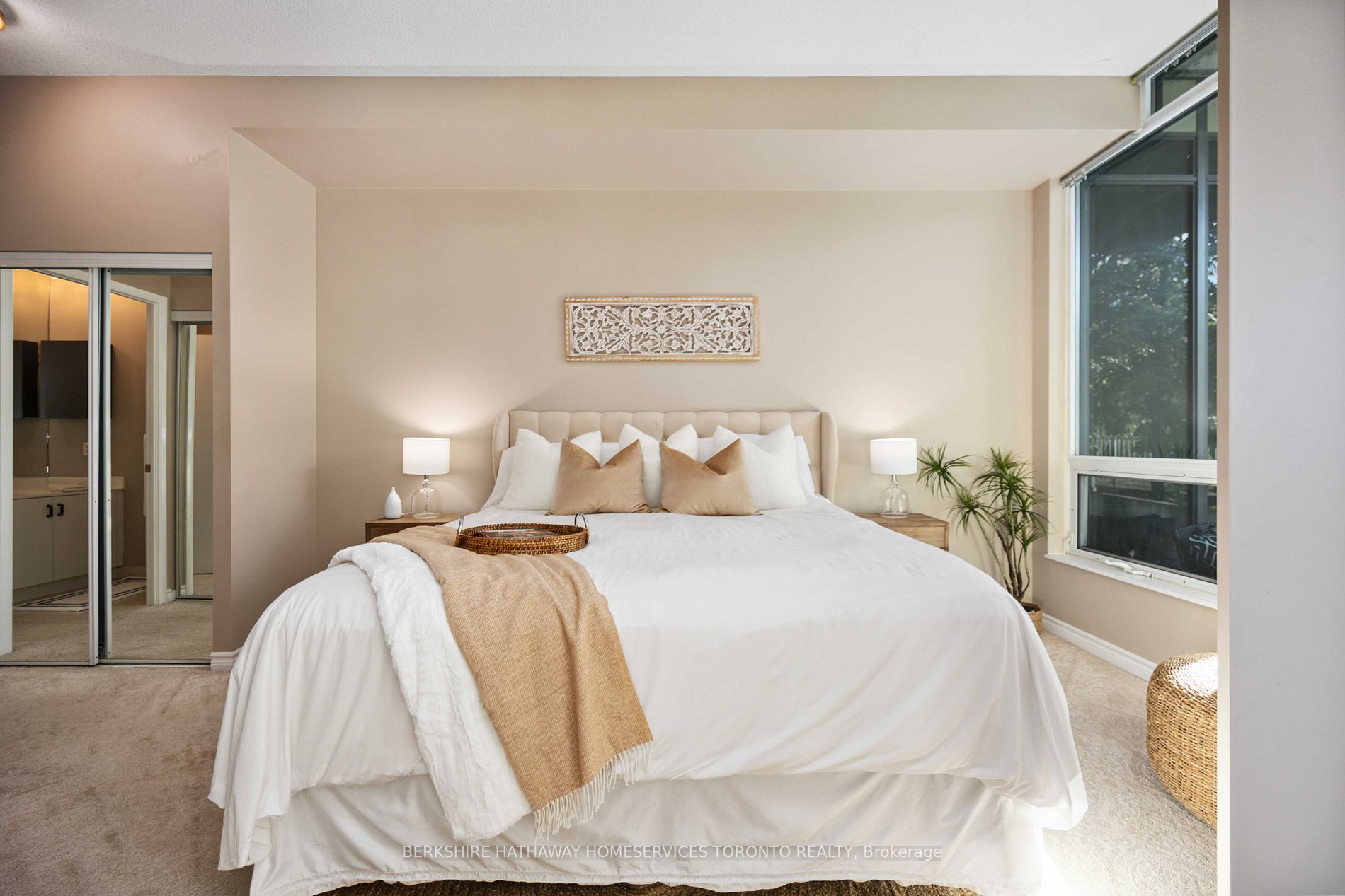 215 Fort York Blvd, #107