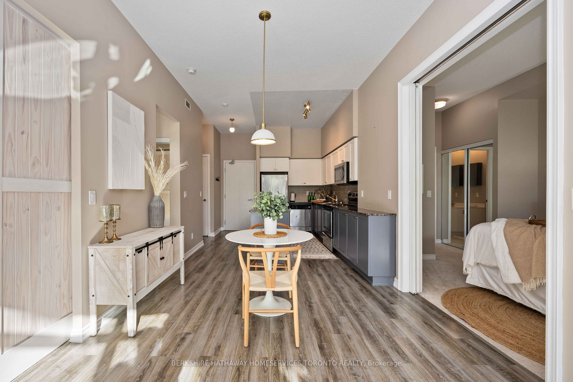 215 Fort York Blvd, #107