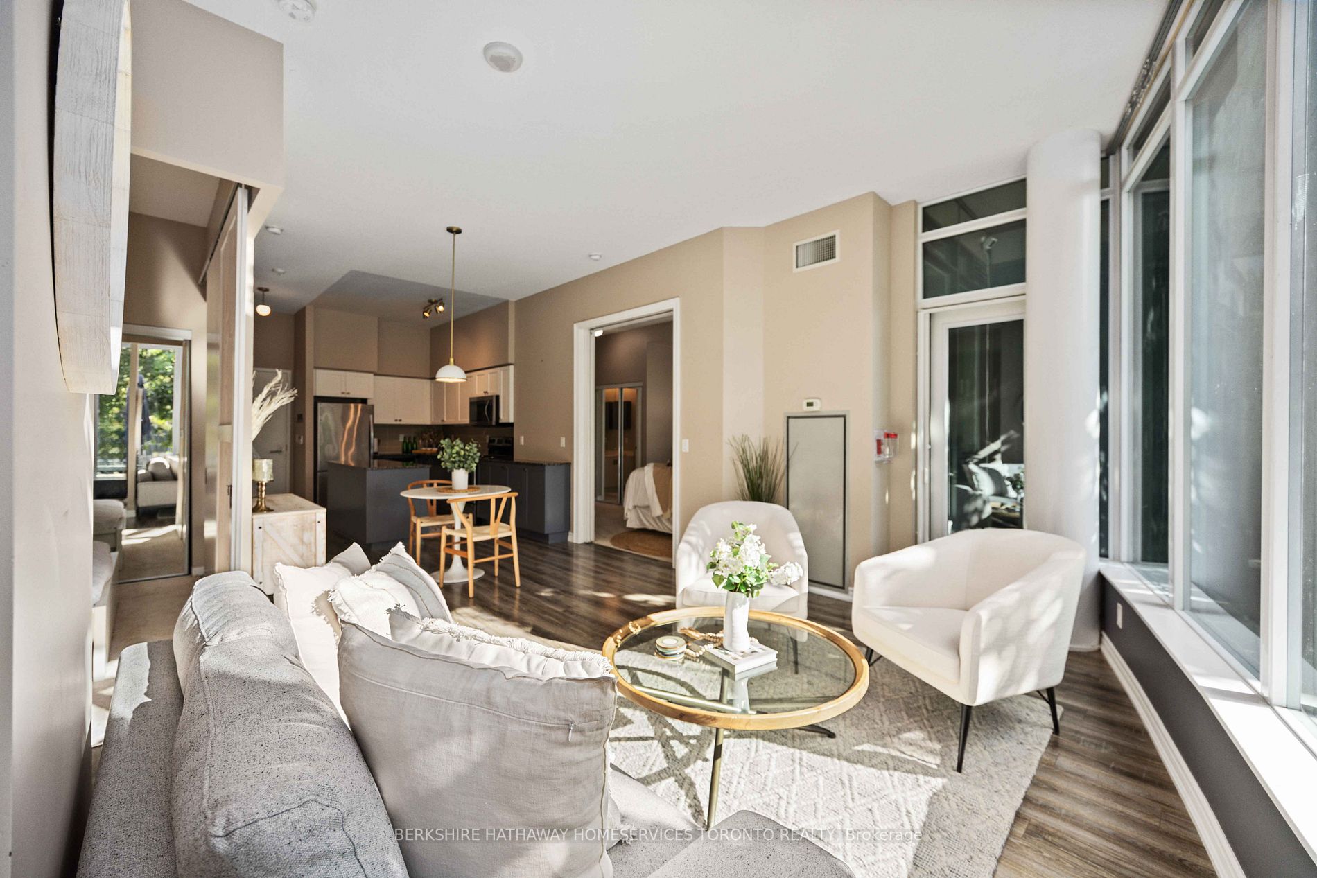 215 Fort York Blvd, #107