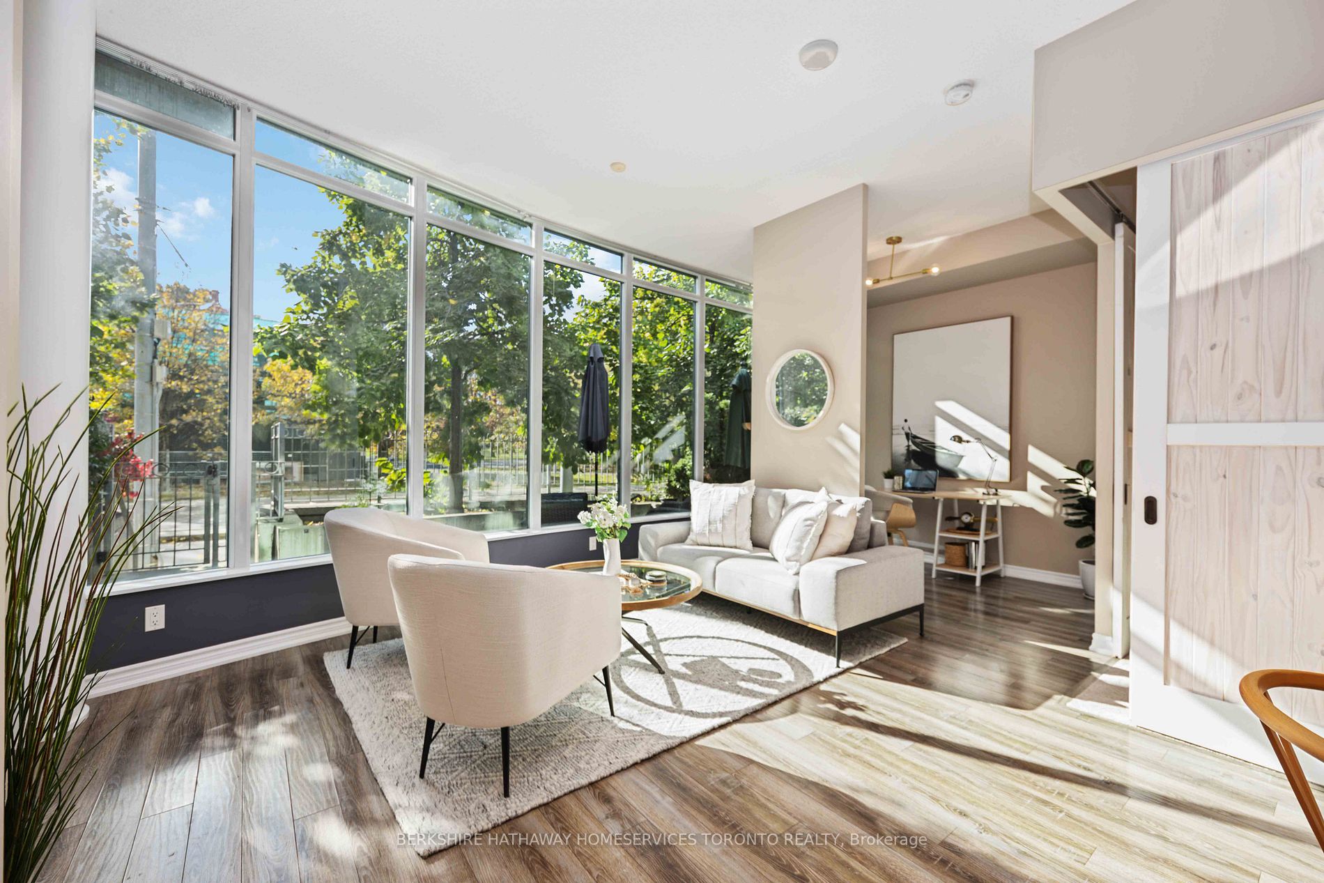 215 Fort York Blvd, #107