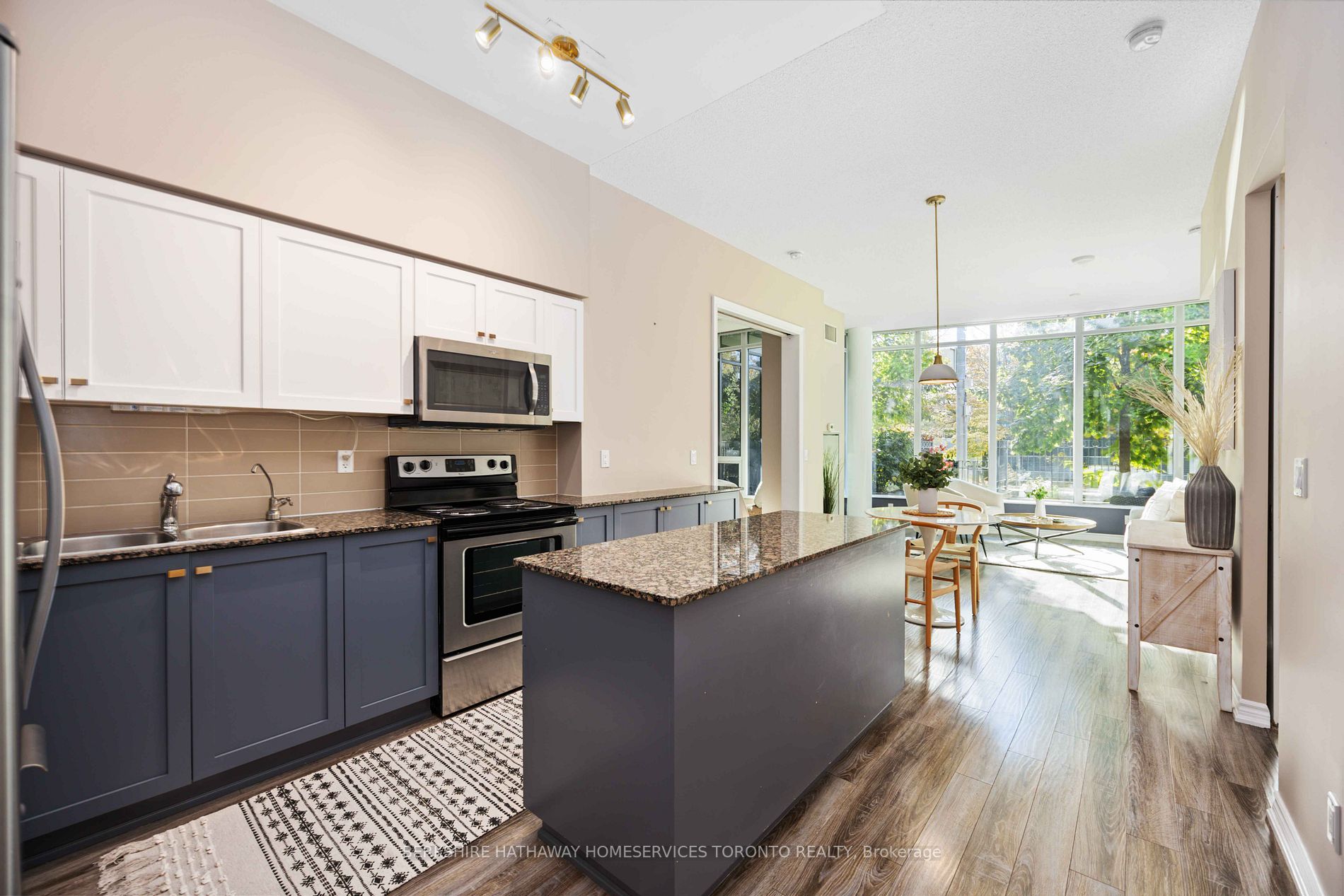 215 Fort York Blvd, #107