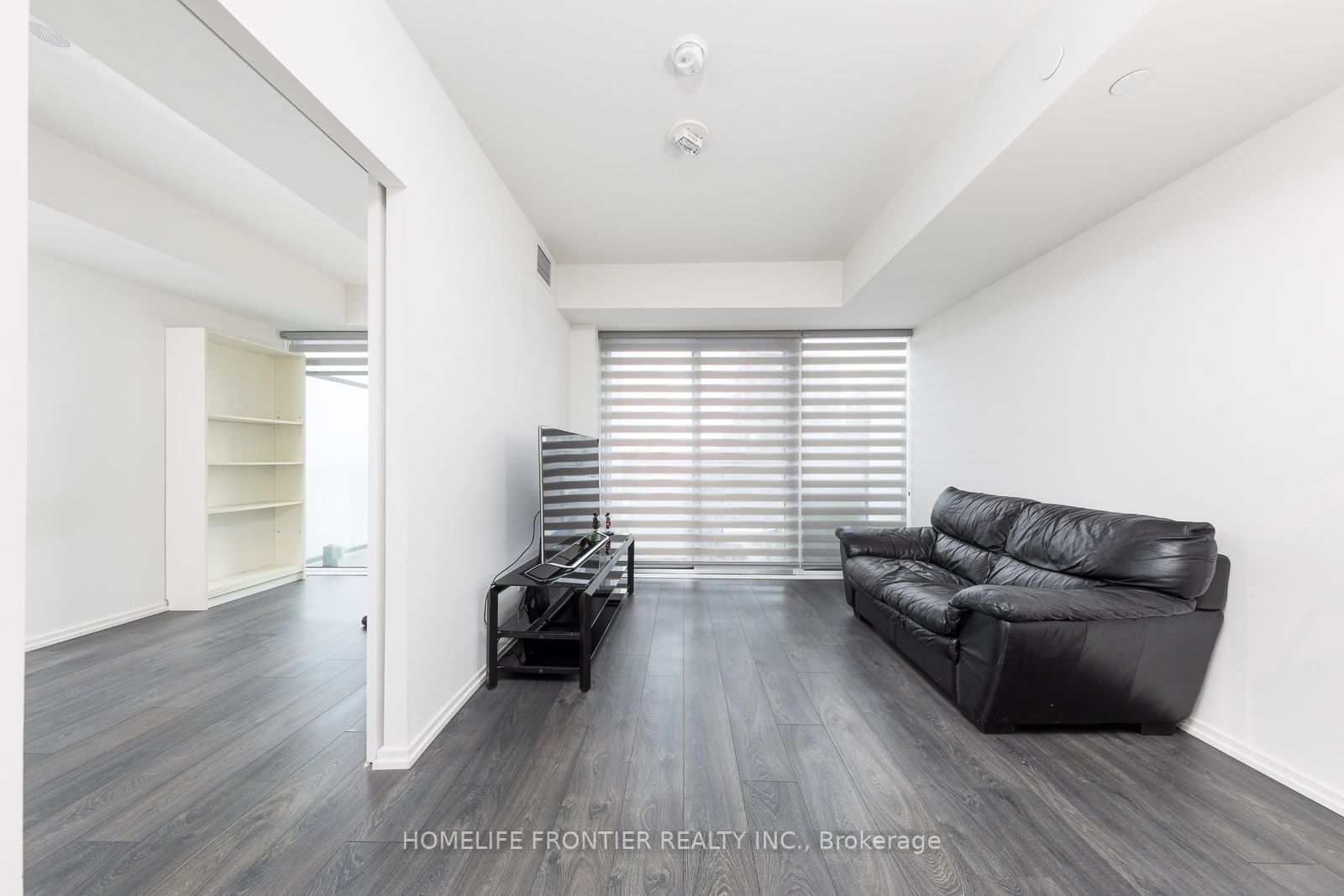 8 Hillsdale Ave E, #621