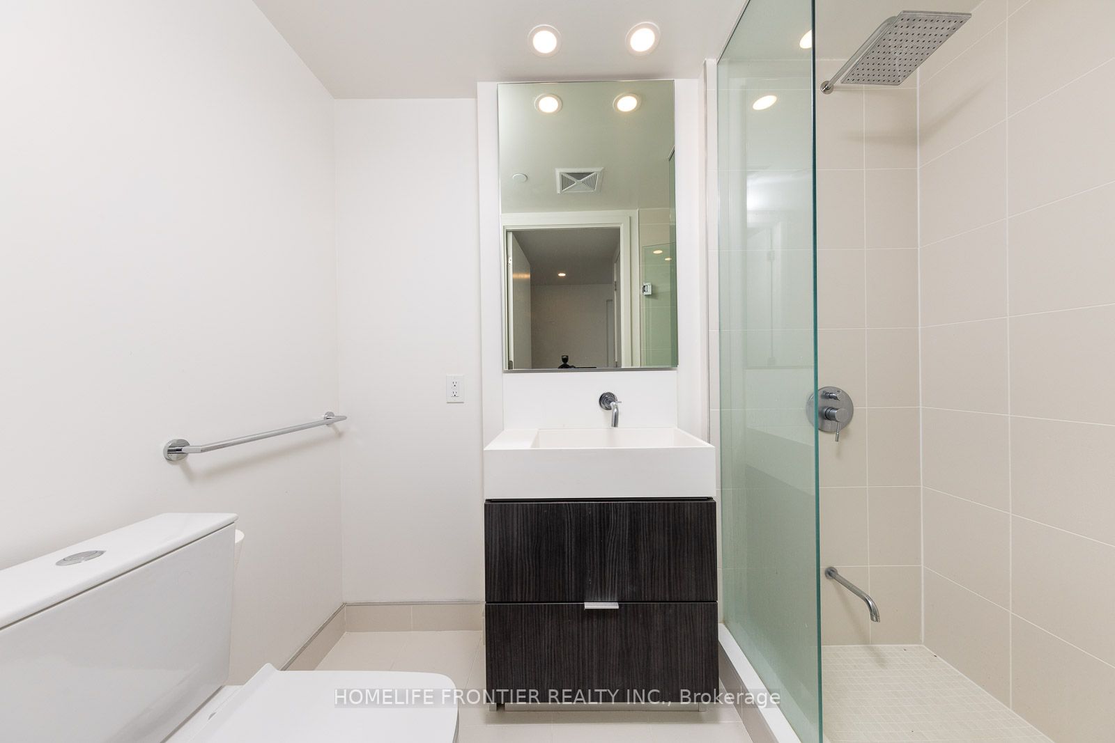 8 Hillsdale Ave E, #621