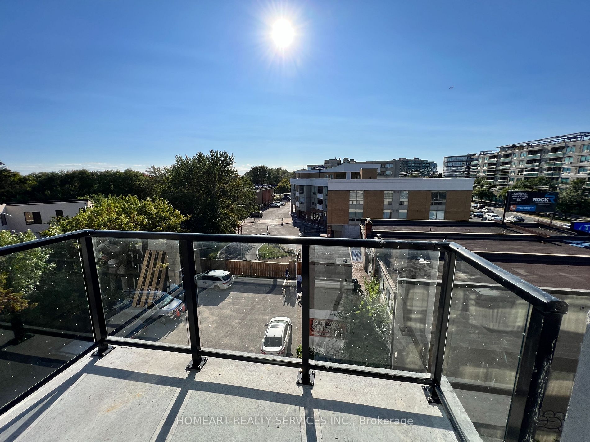 871 Sheppard Ave W, #Th2