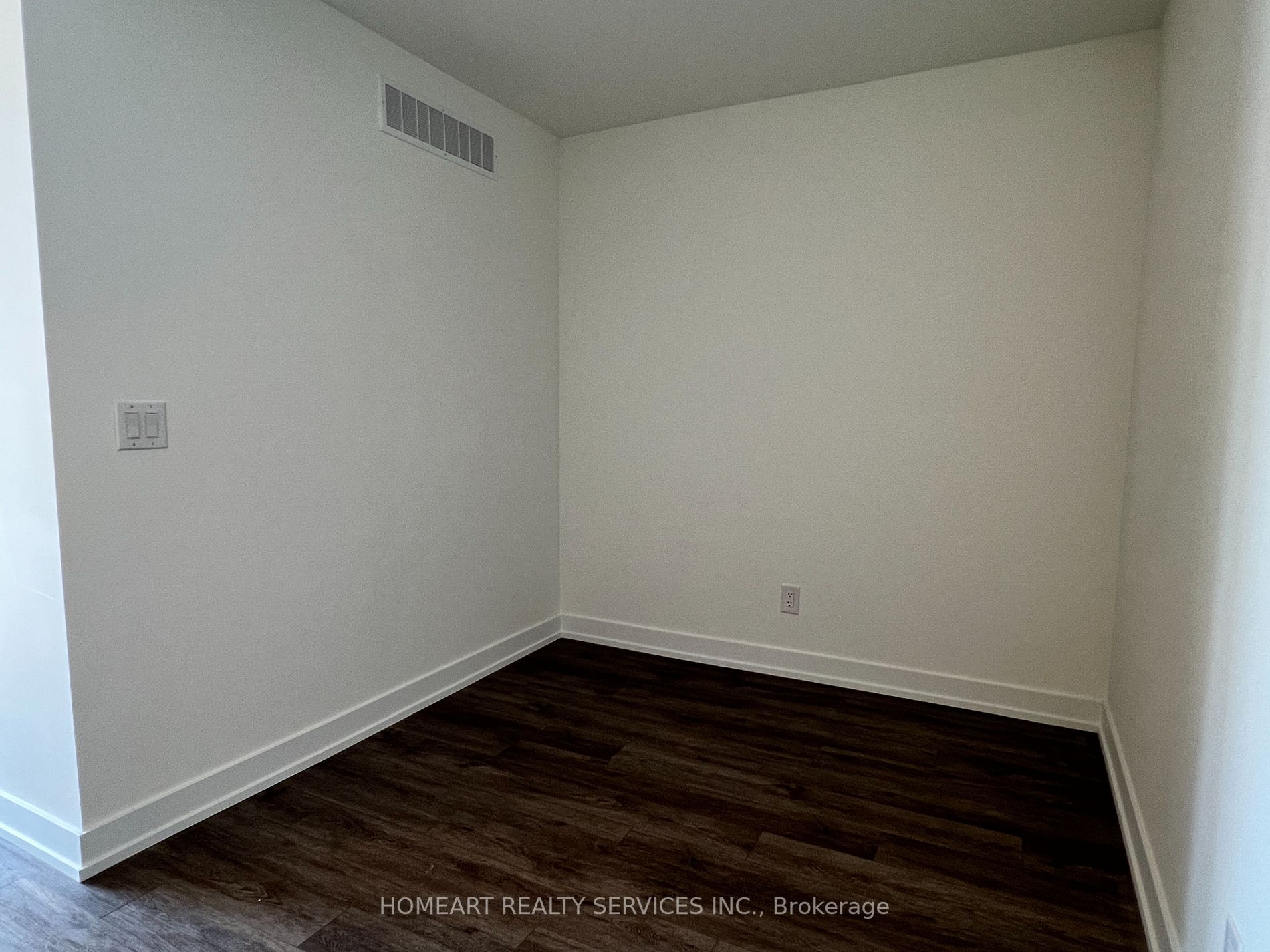 871 Sheppard Ave W, #Th2