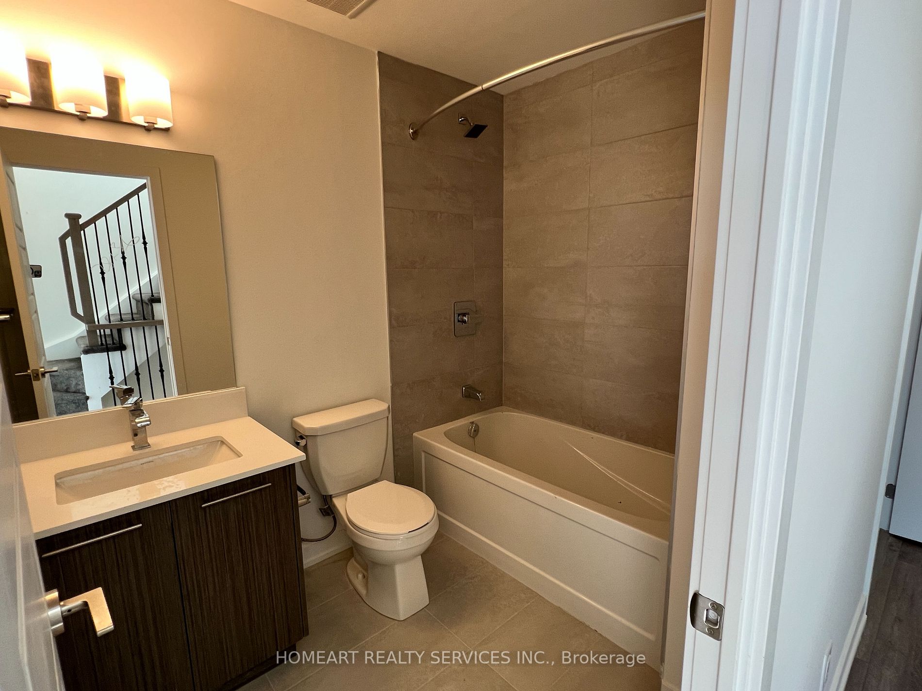 871 Sheppard Ave W, #Th2