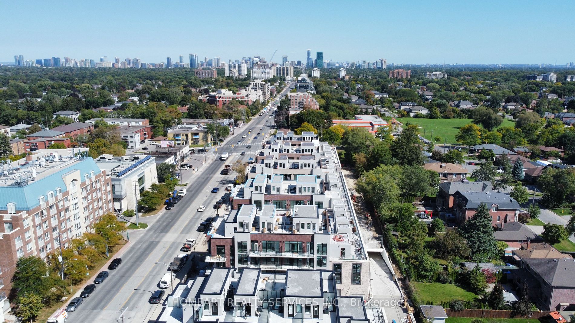 871 Sheppard Ave W, #Th2