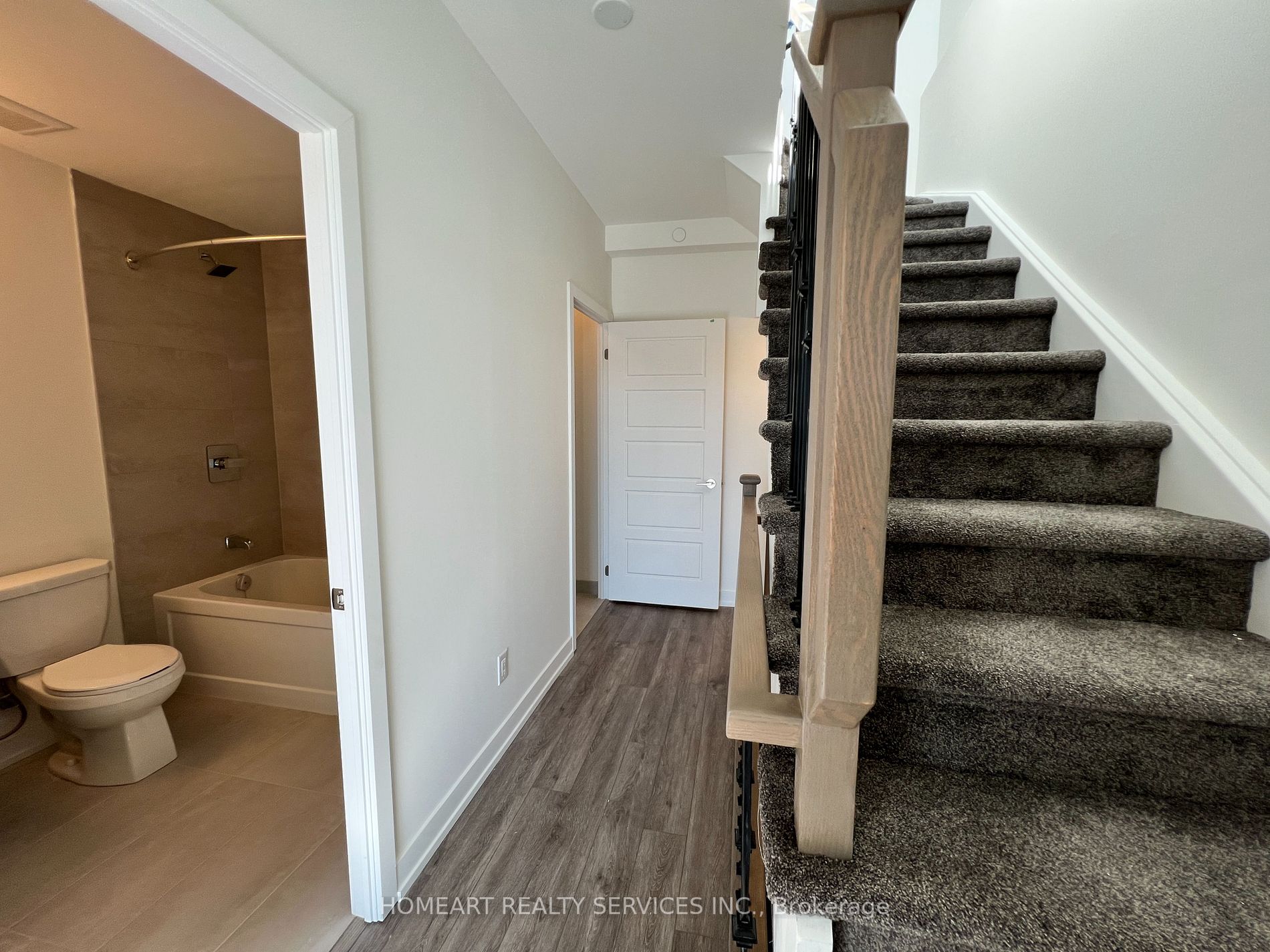 871 Sheppard Ave W, #Th2