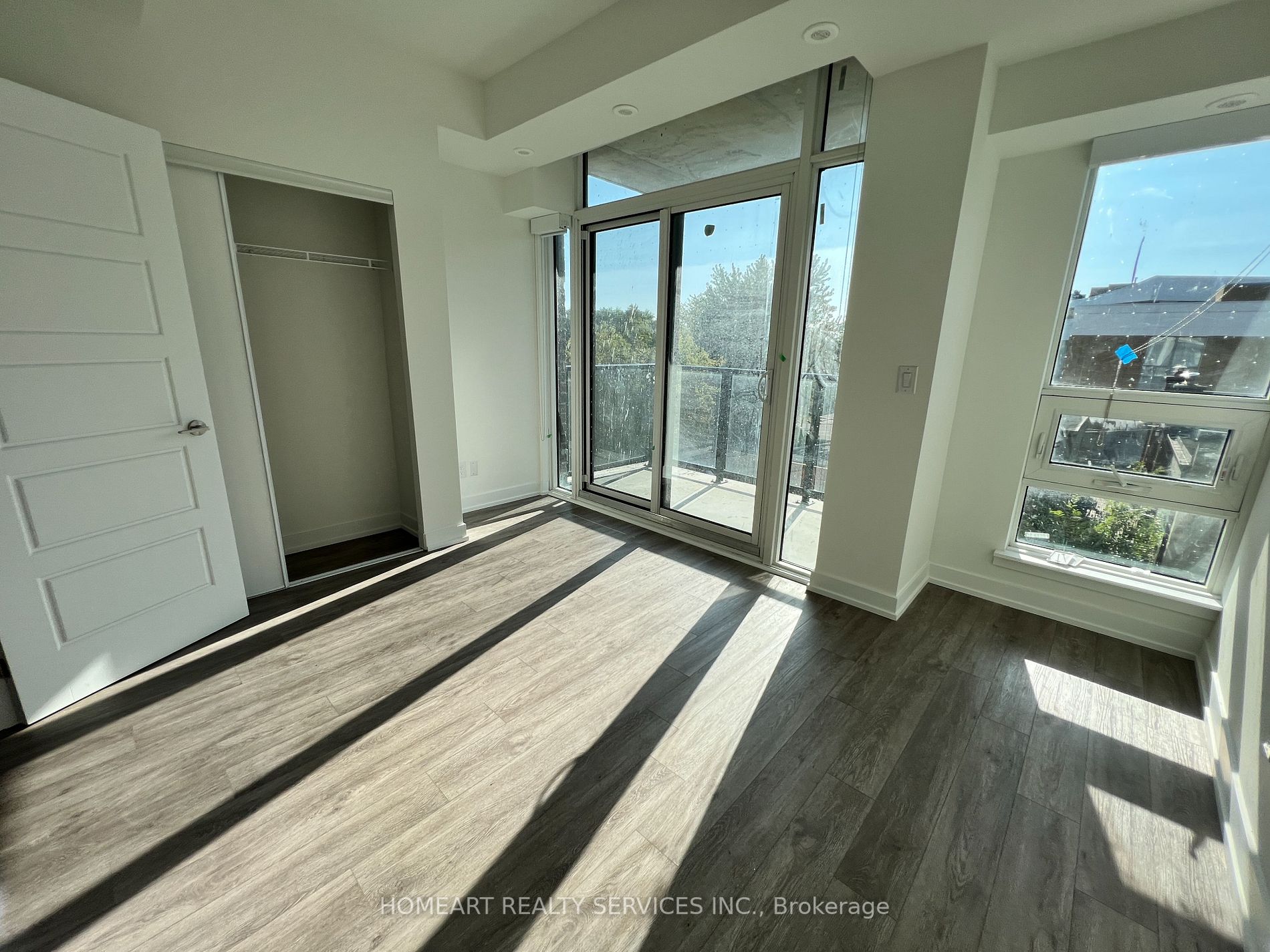 871 Sheppard Ave W, #Th2
