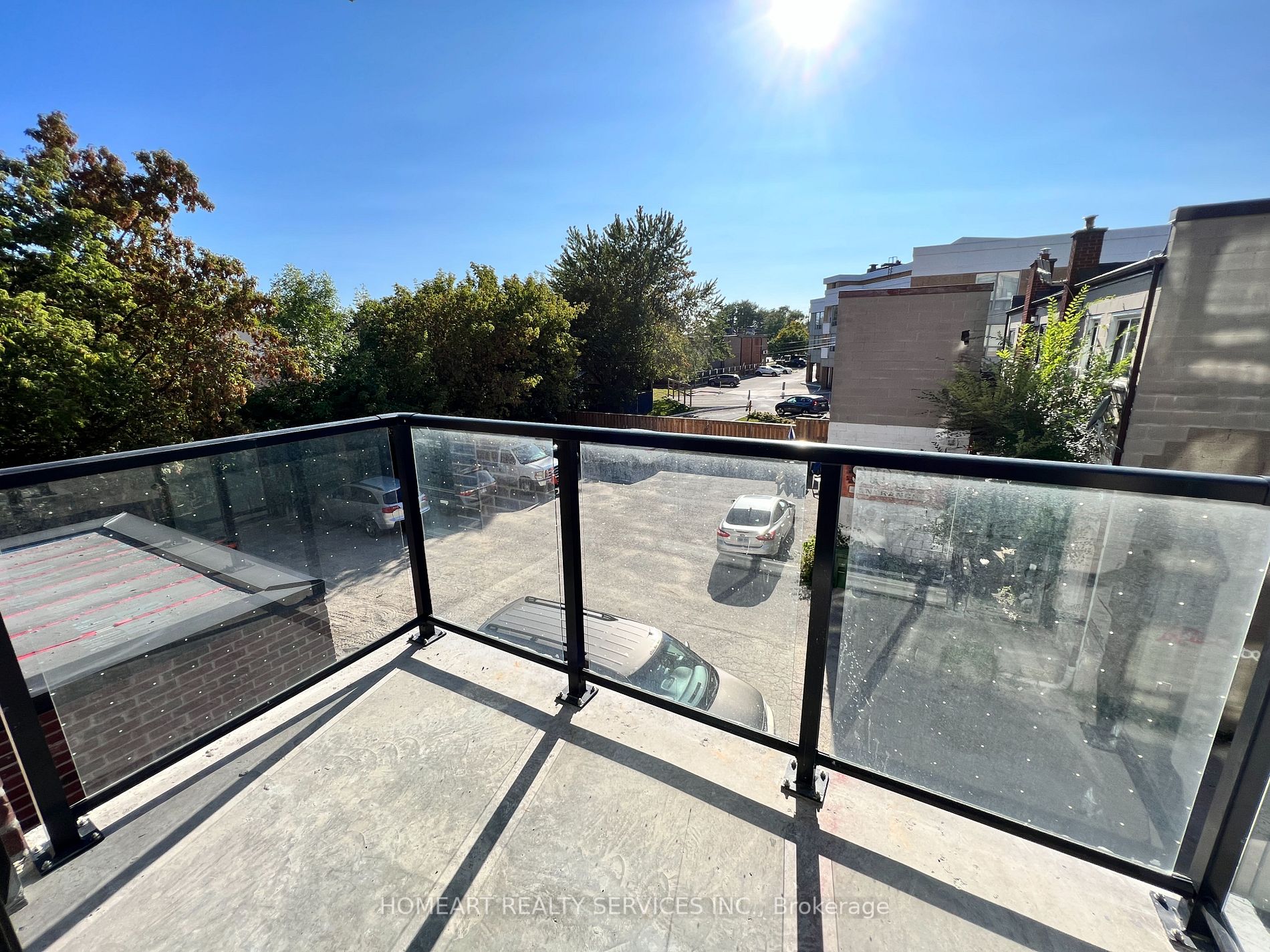 871 Sheppard Ave W, #Th2