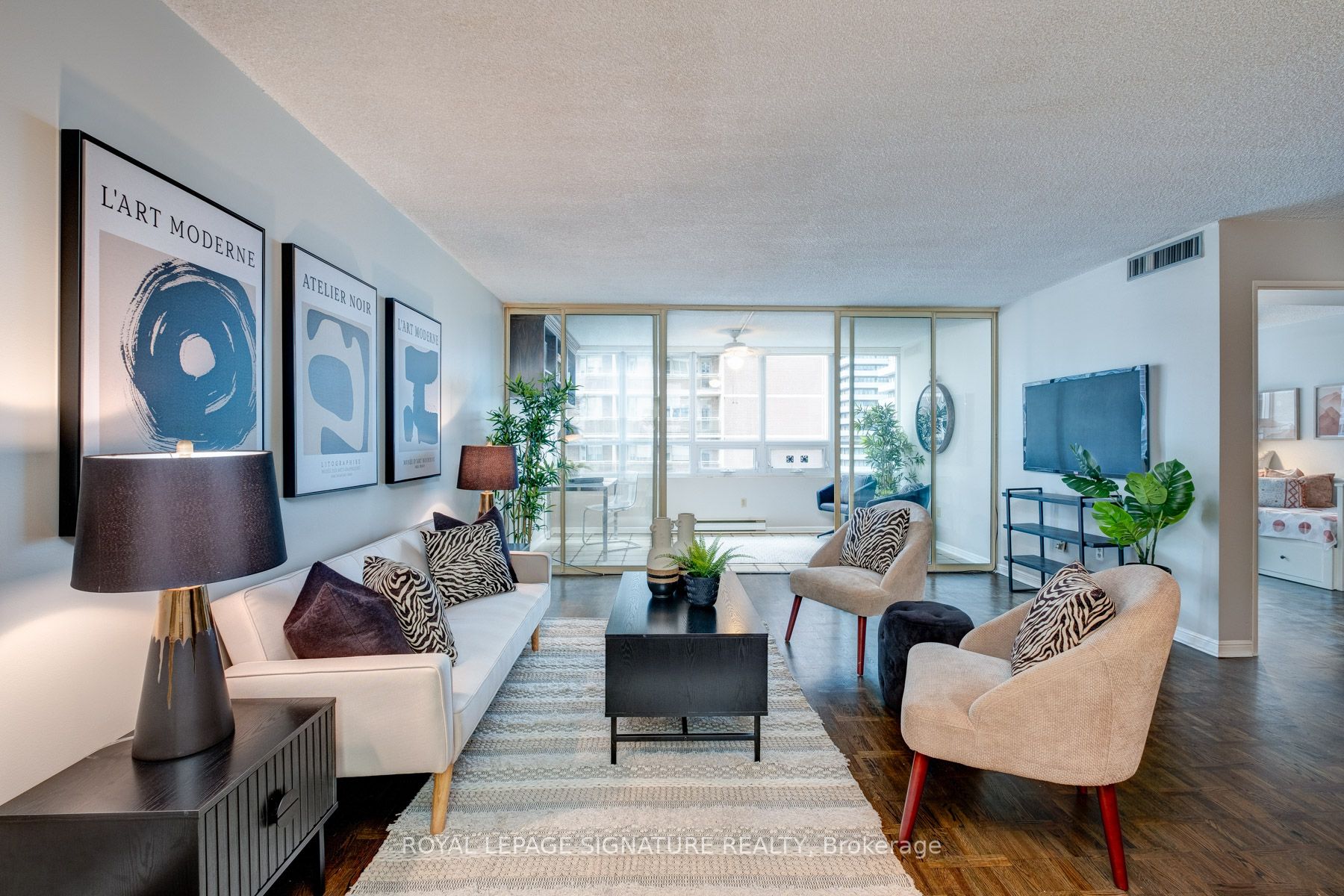 71 Charles Street E, #905