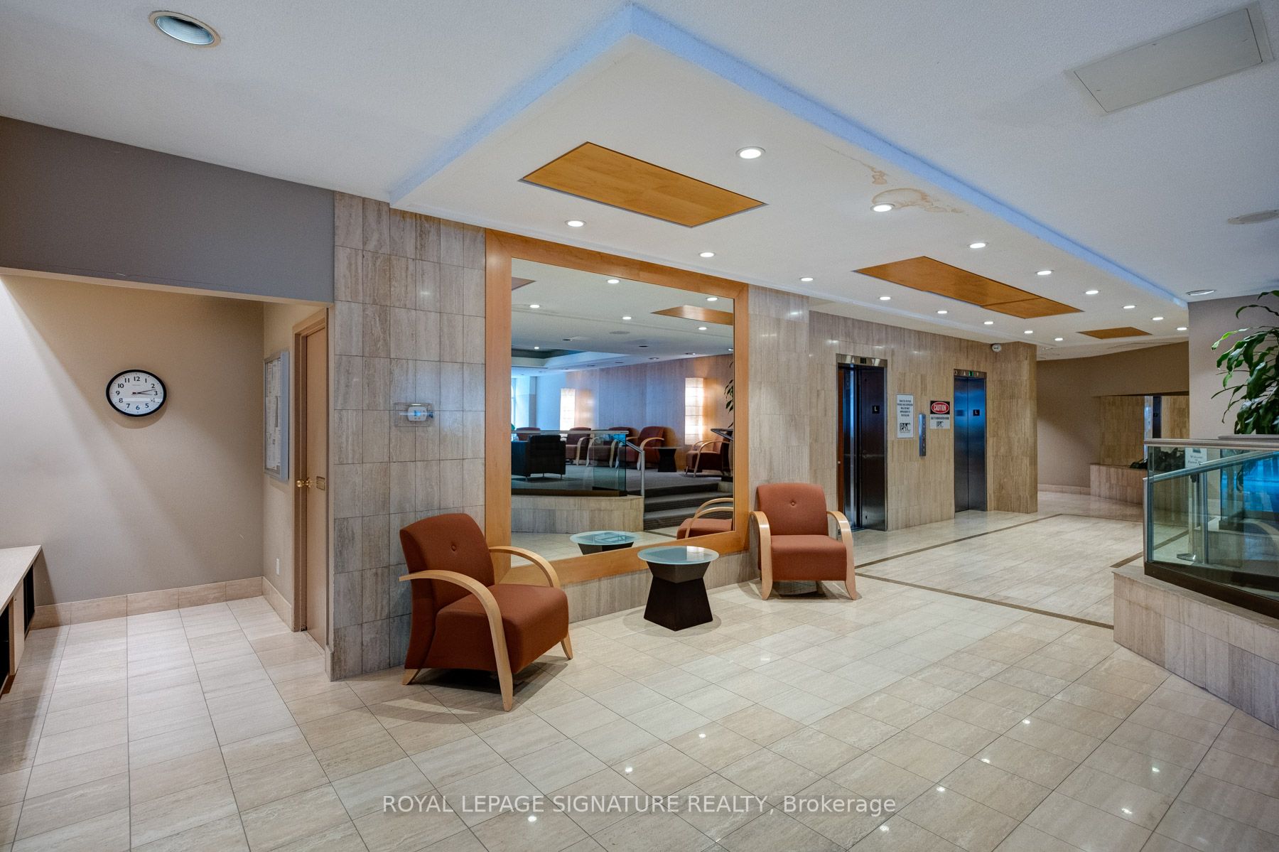 71 Charles Street E, #905