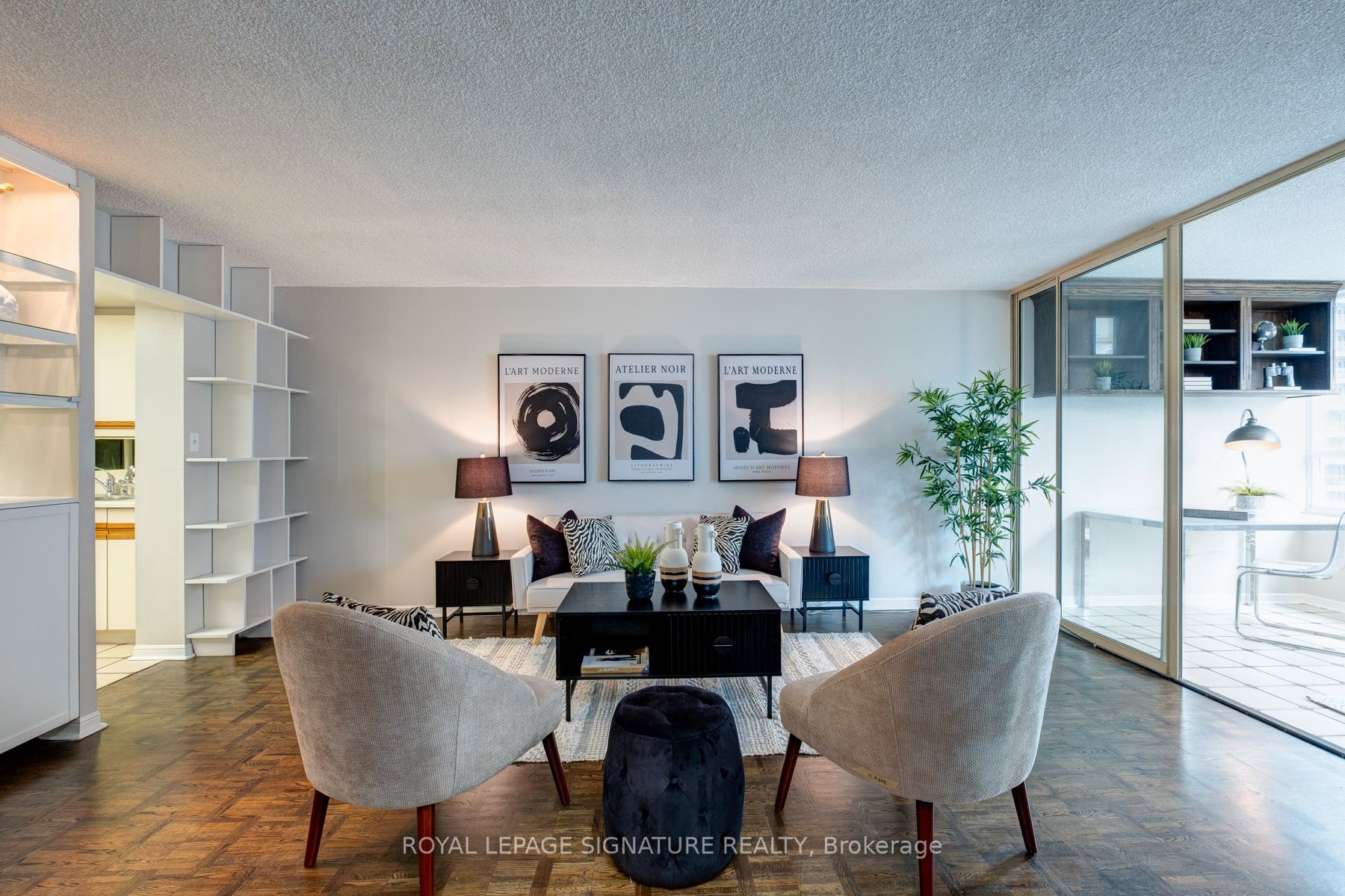 71 Charles Street E, #905