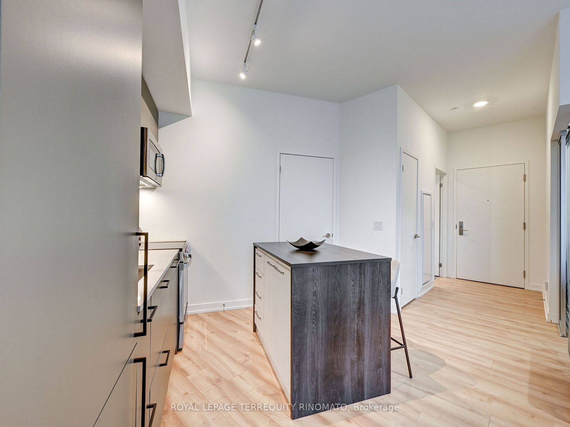 135 East Liberty St, #705