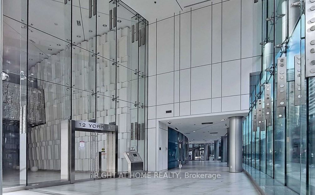 12 York St, #4810