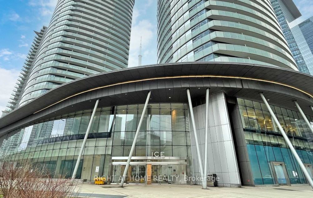 12 York St, #4810