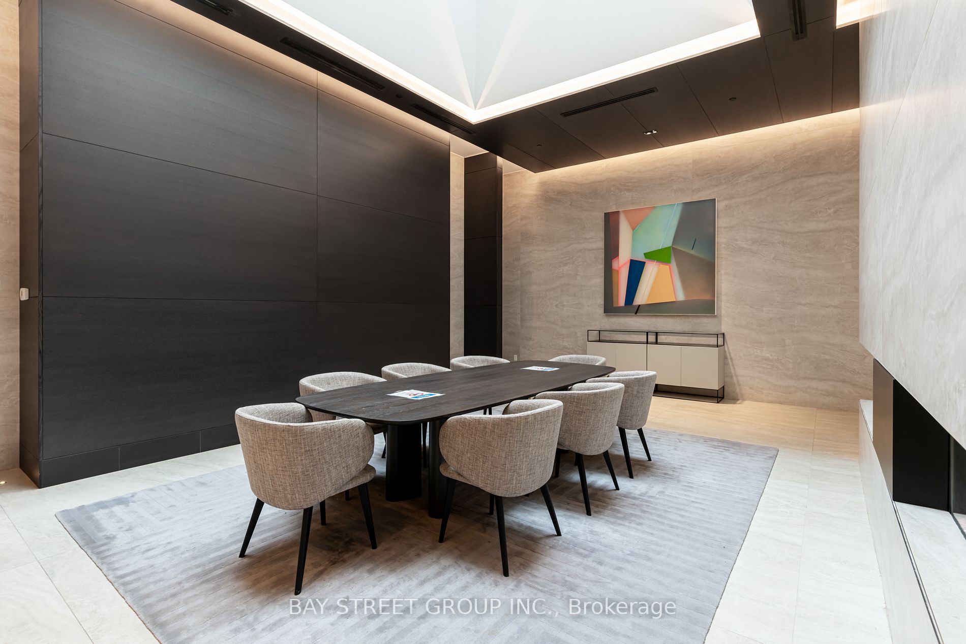 2221 Yonge St S, #4106