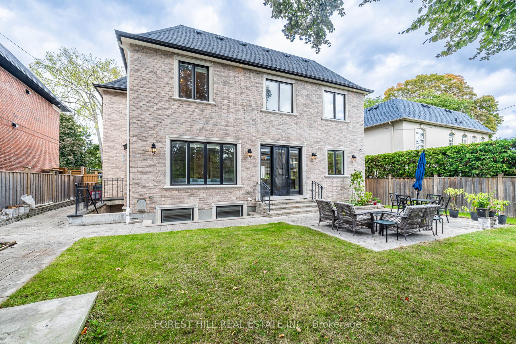 11 Ballyronan Rd